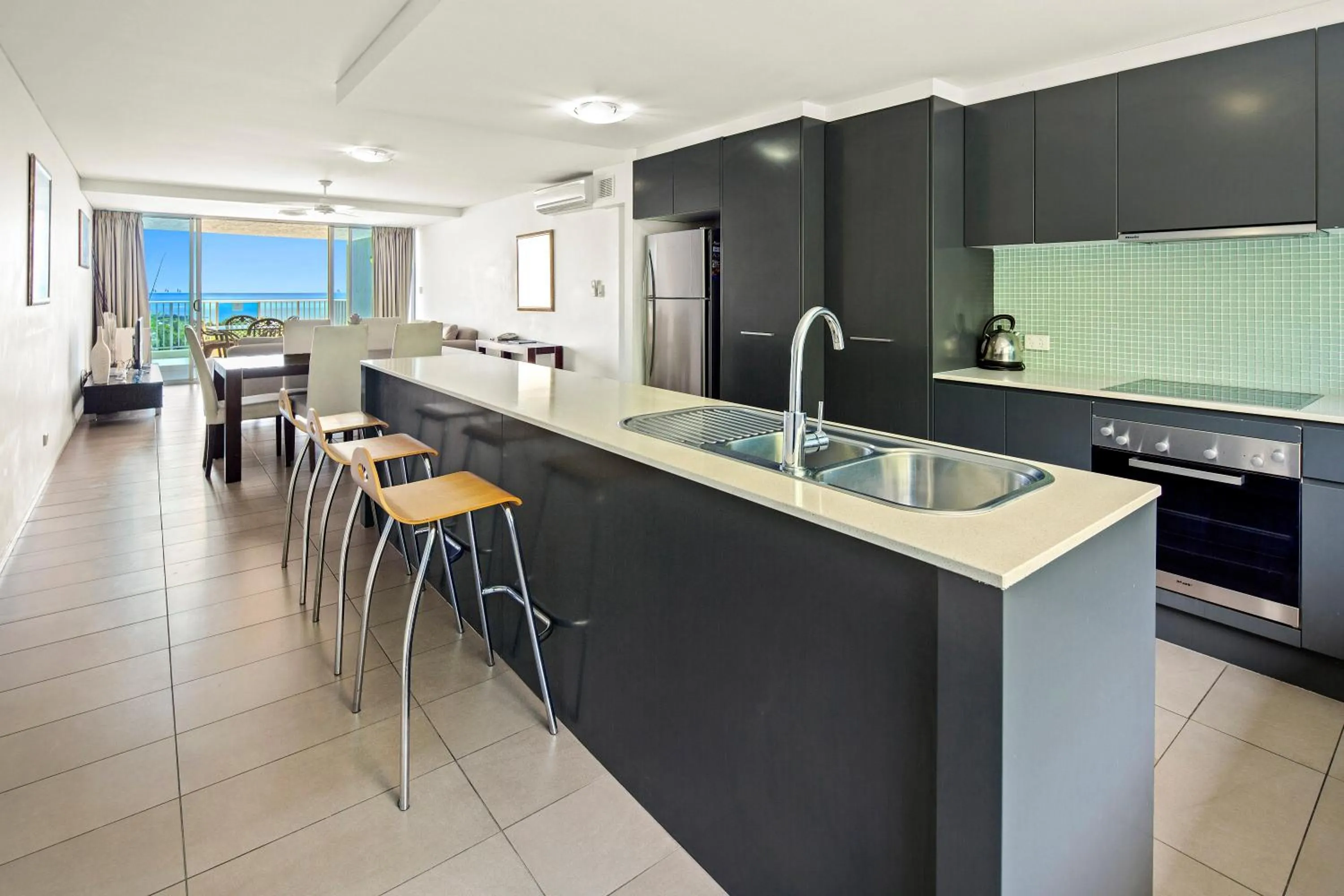 Kitchen or kitchenette in Azure Sea Whitsunday Resort