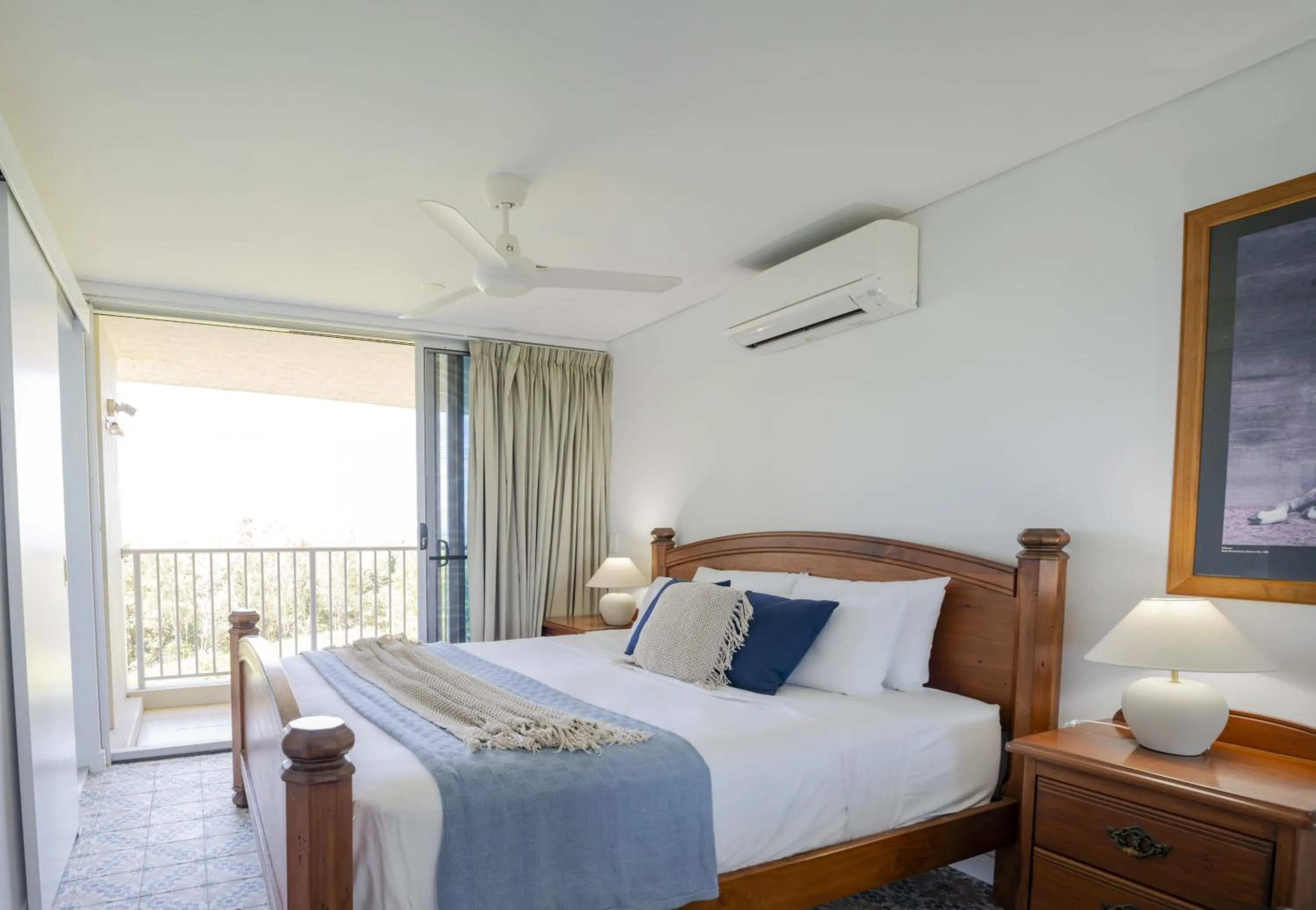 Bed in Azure Sea Whitsunday Resort