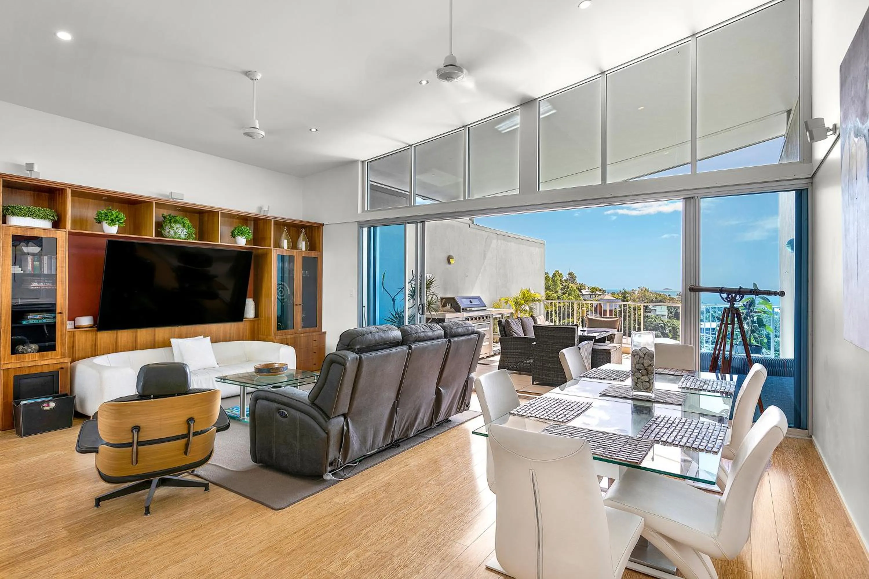 Living room in Azure Sea Whitsunday Resort