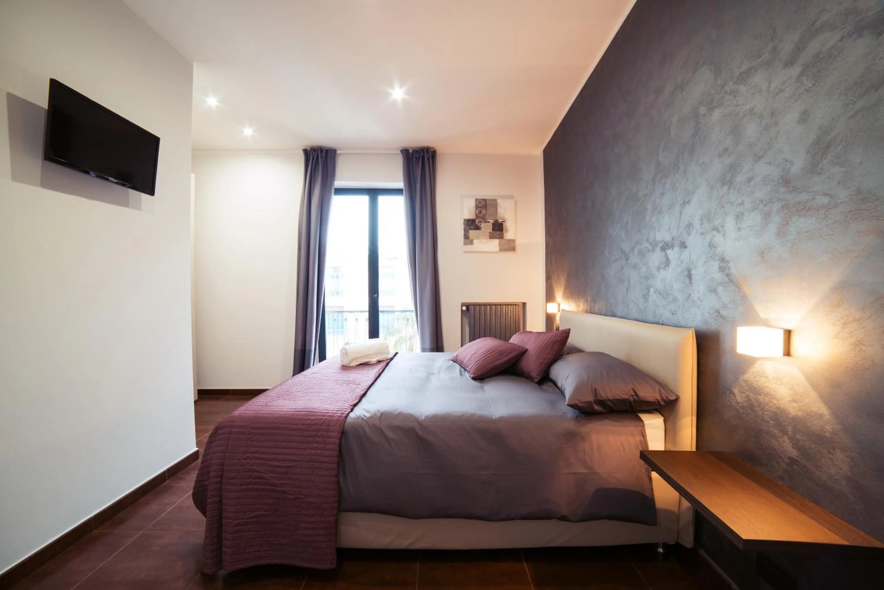 Photo of the whole room, Bed in Glam House