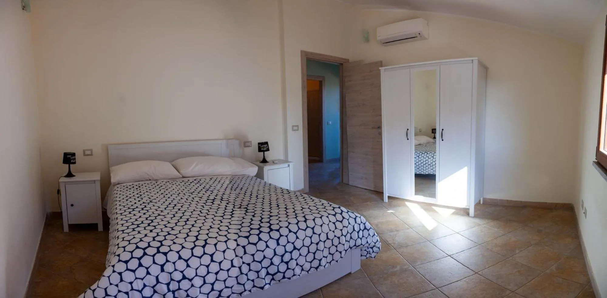 Photo of the whole room, Bed in Alba Sarda Residence