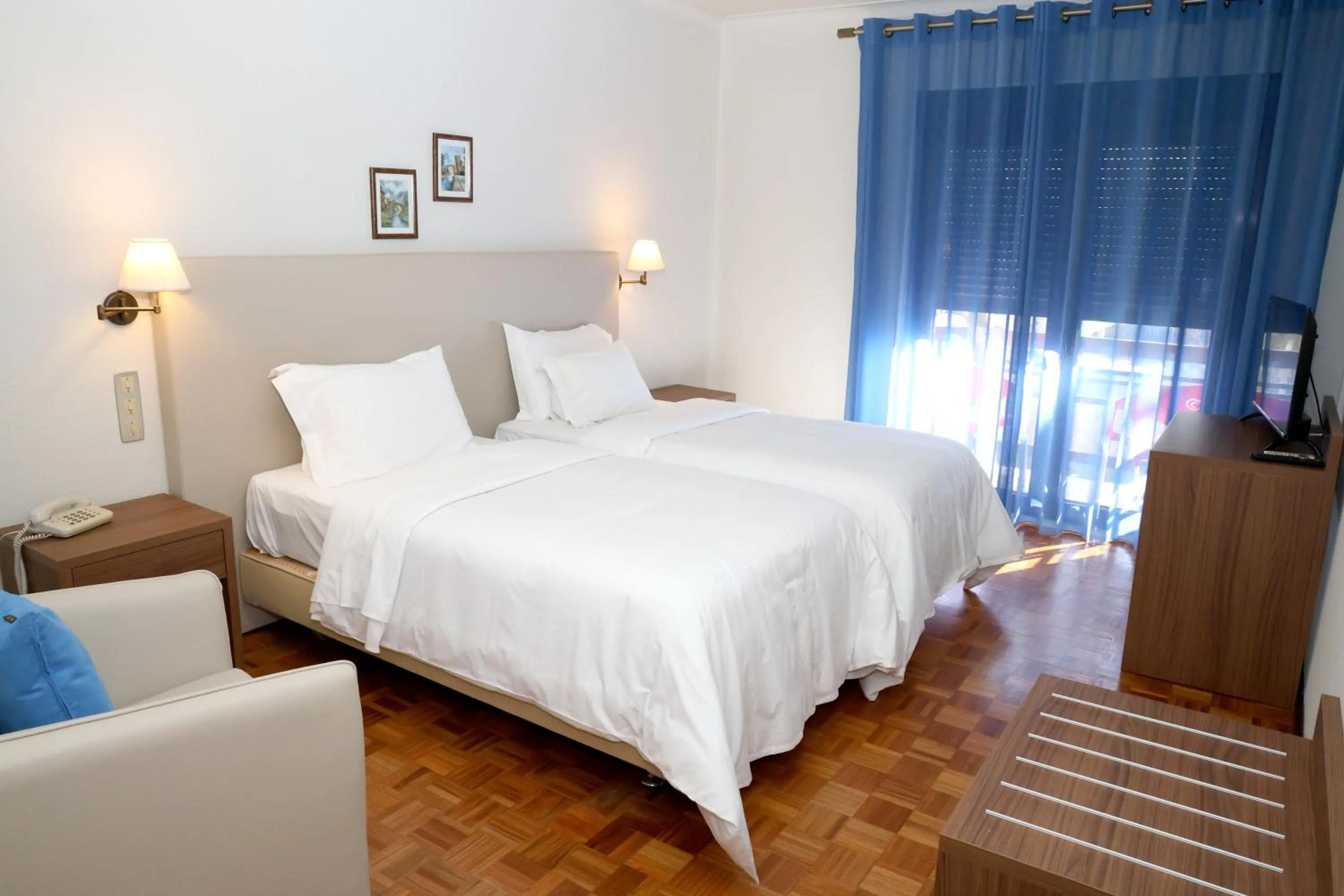 Bedroom, Bed in Hotel Ribadouro