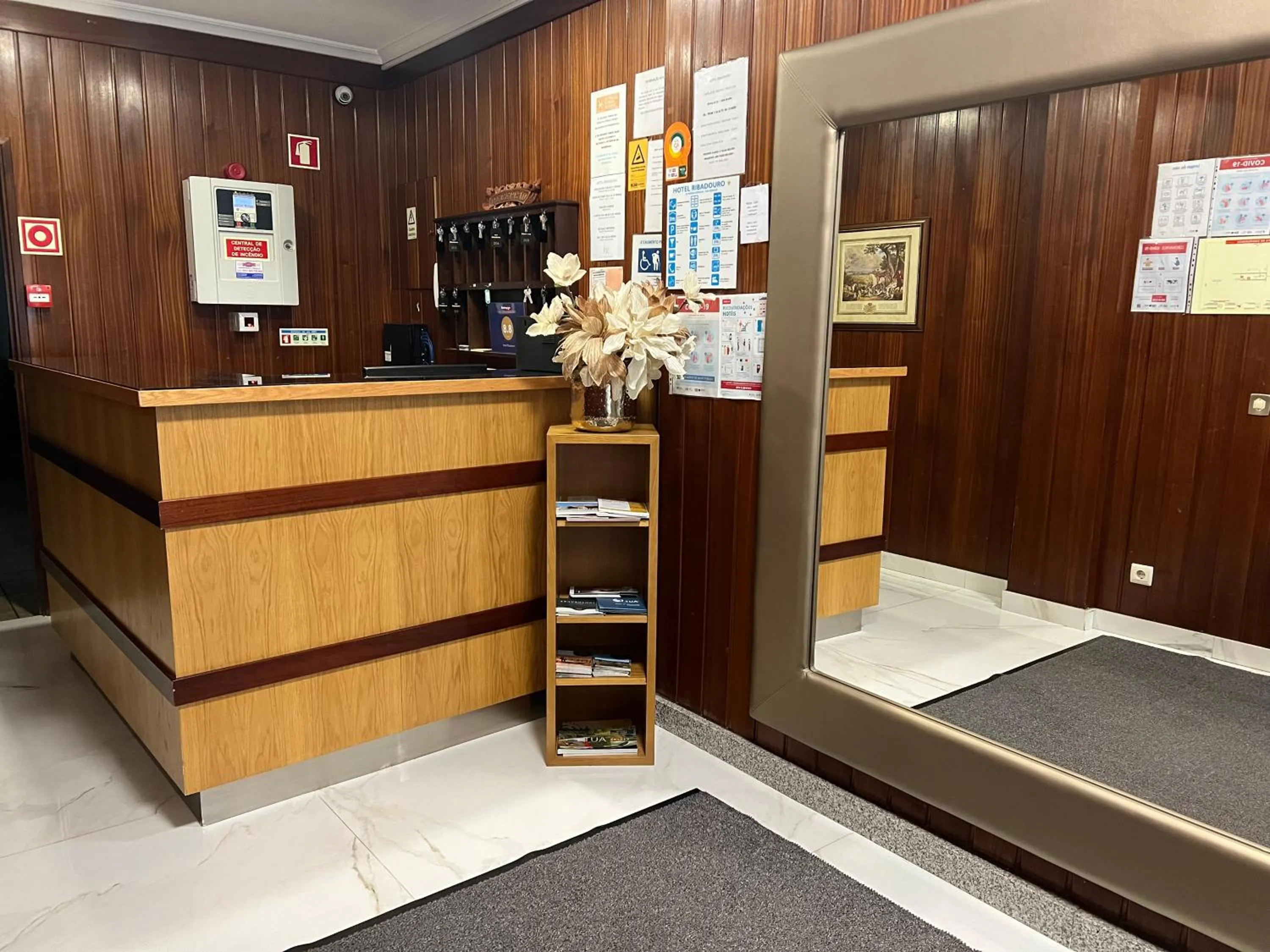 Lobby or reception in Hotel Ribadouro