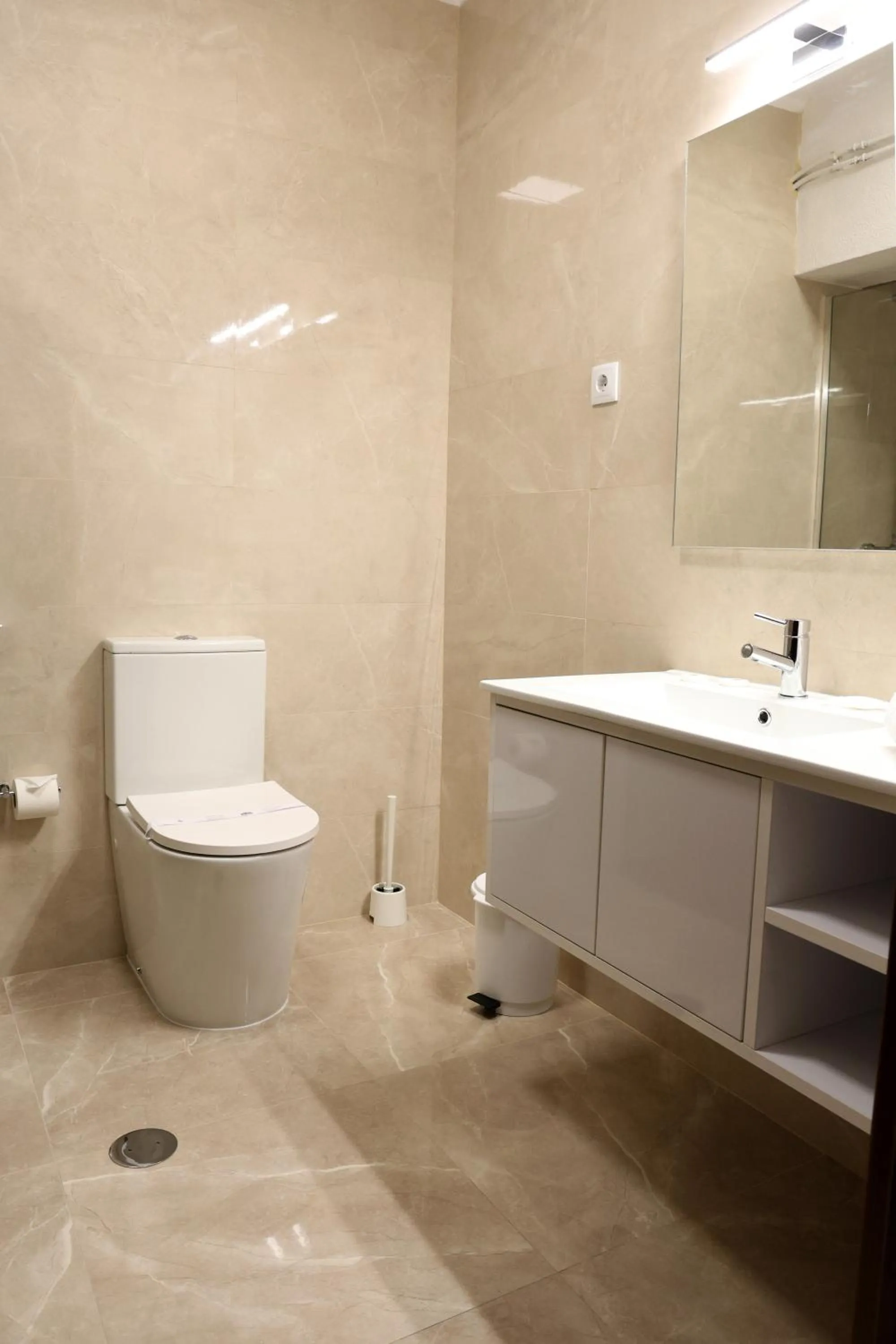 Shower in Hotel Ribadouro