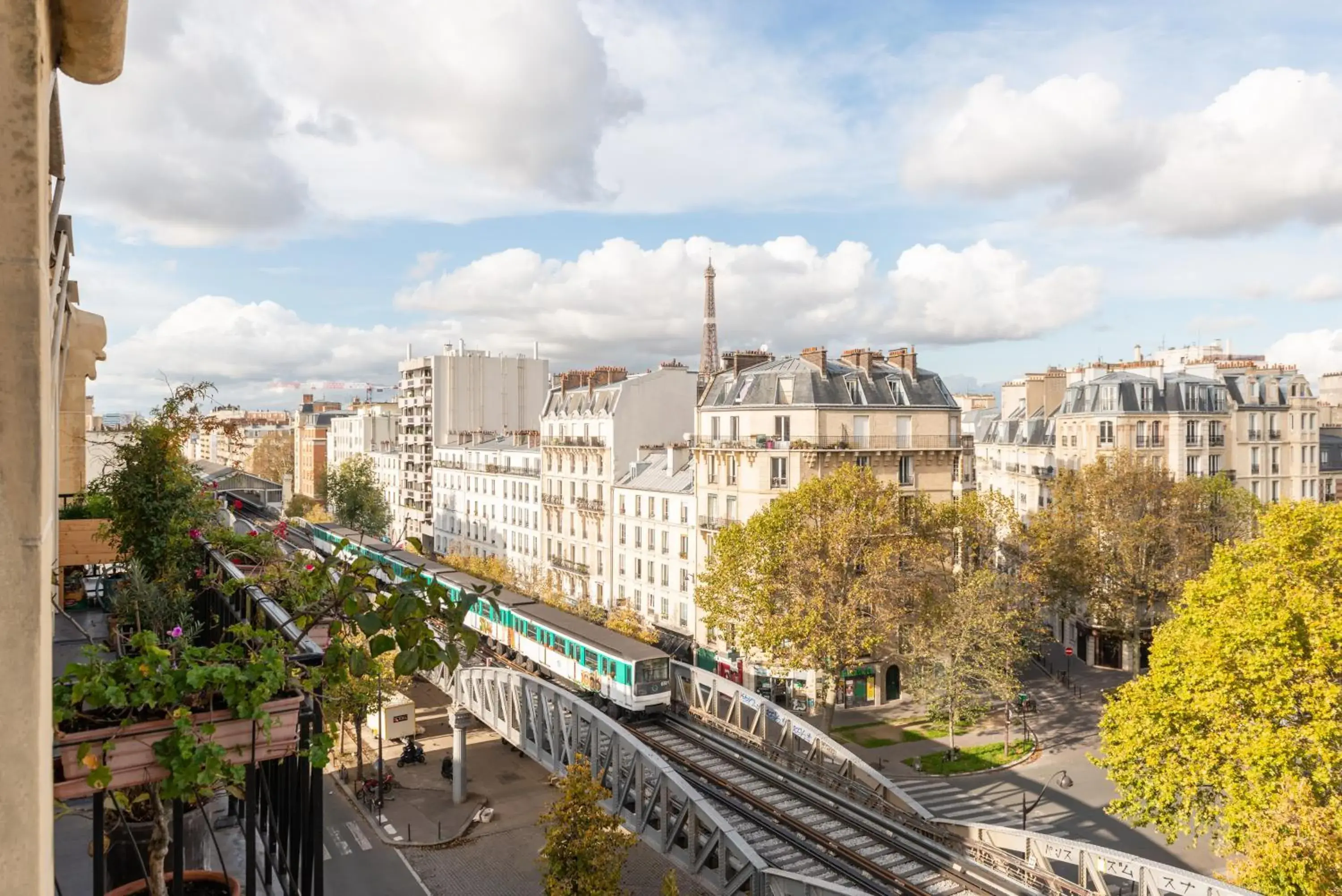 City view in Hôtel Baldi by Magna Arbor City view in Hôtel Baldi by Magna Arbor