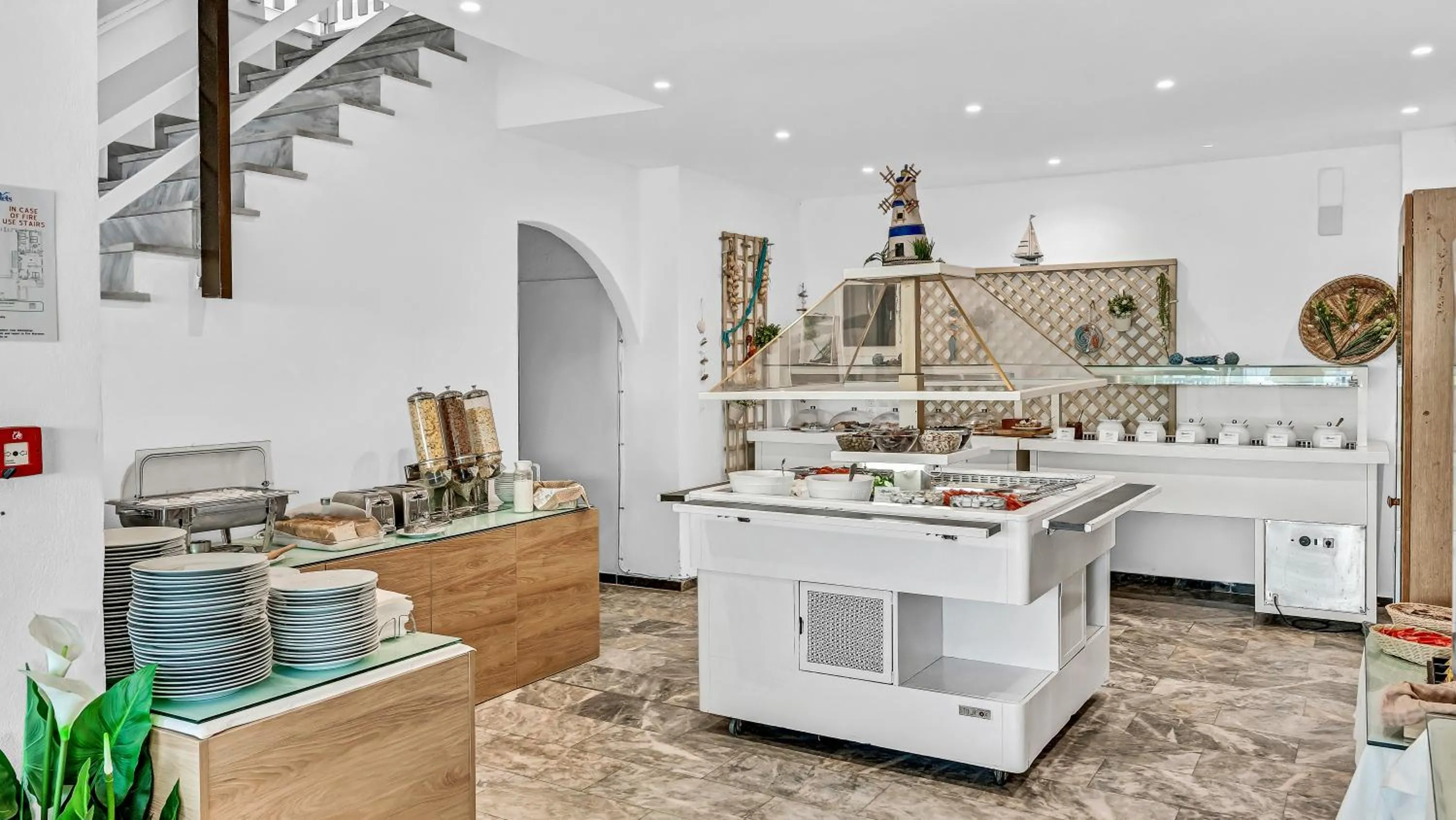 Buffet breakfast in Almare Beach