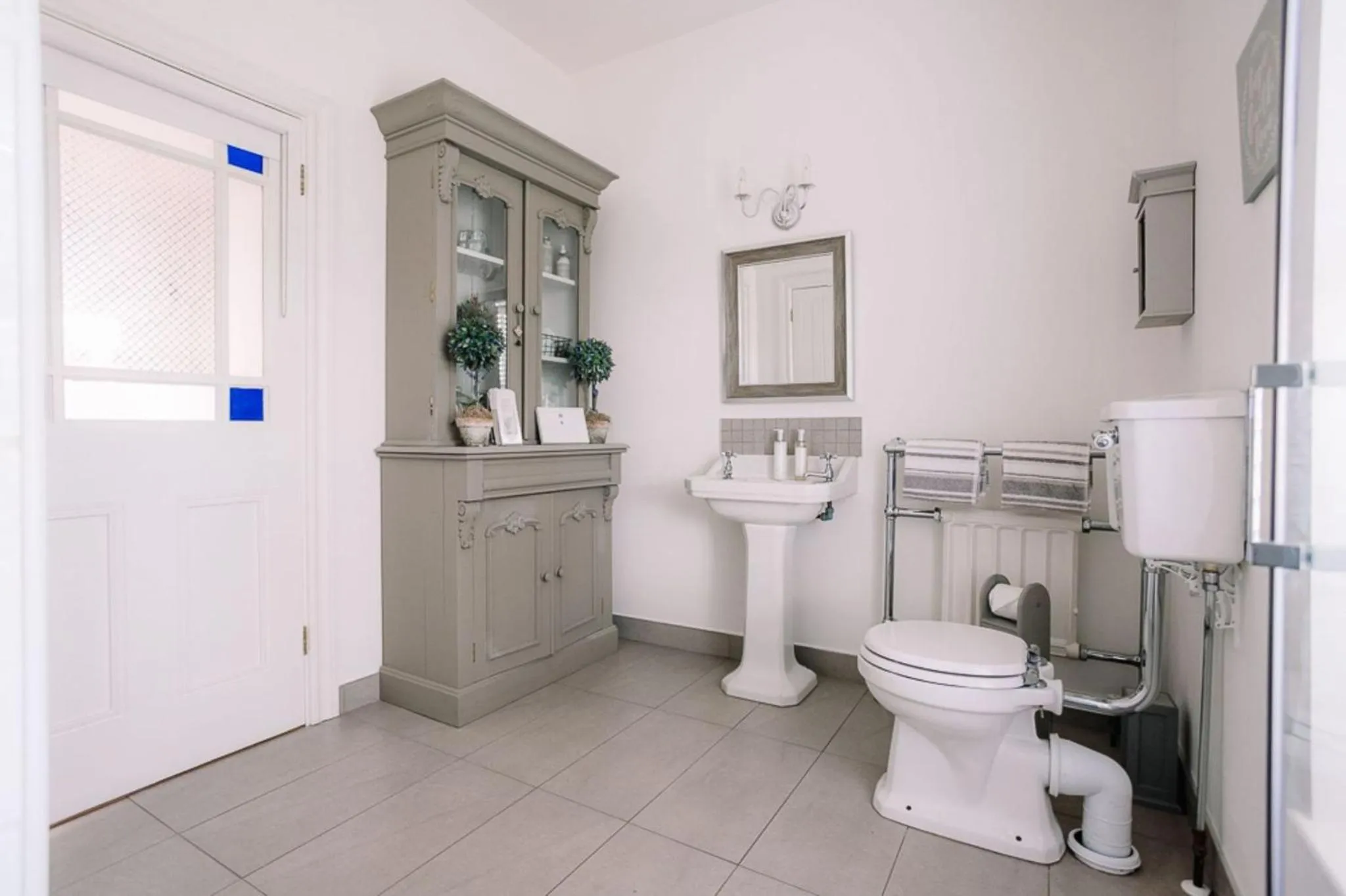 Bathroom in Bay Tree Cottage