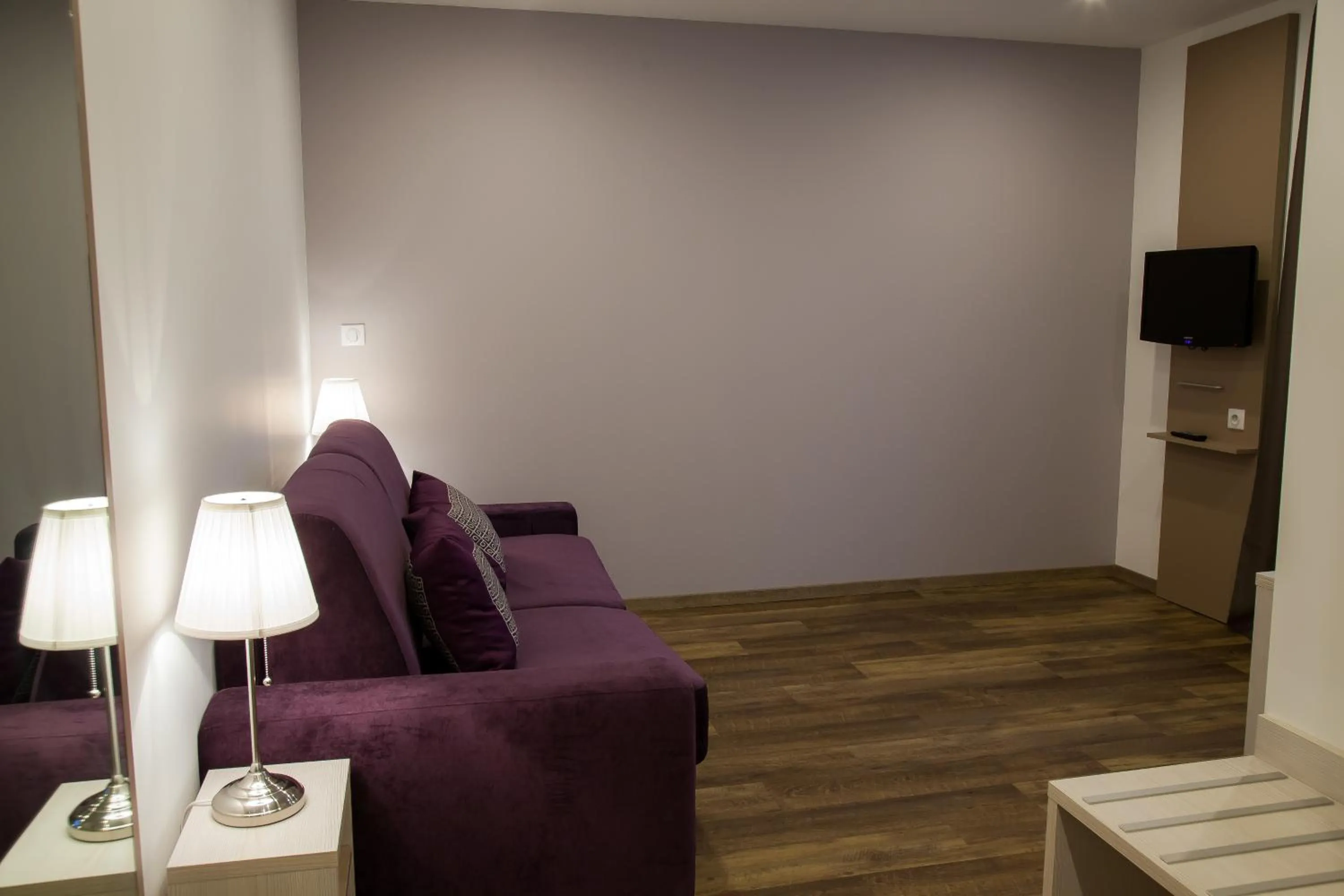 Bed in The Originals City, le Relais des Carnutes Brezolles Verneuil sur Avre