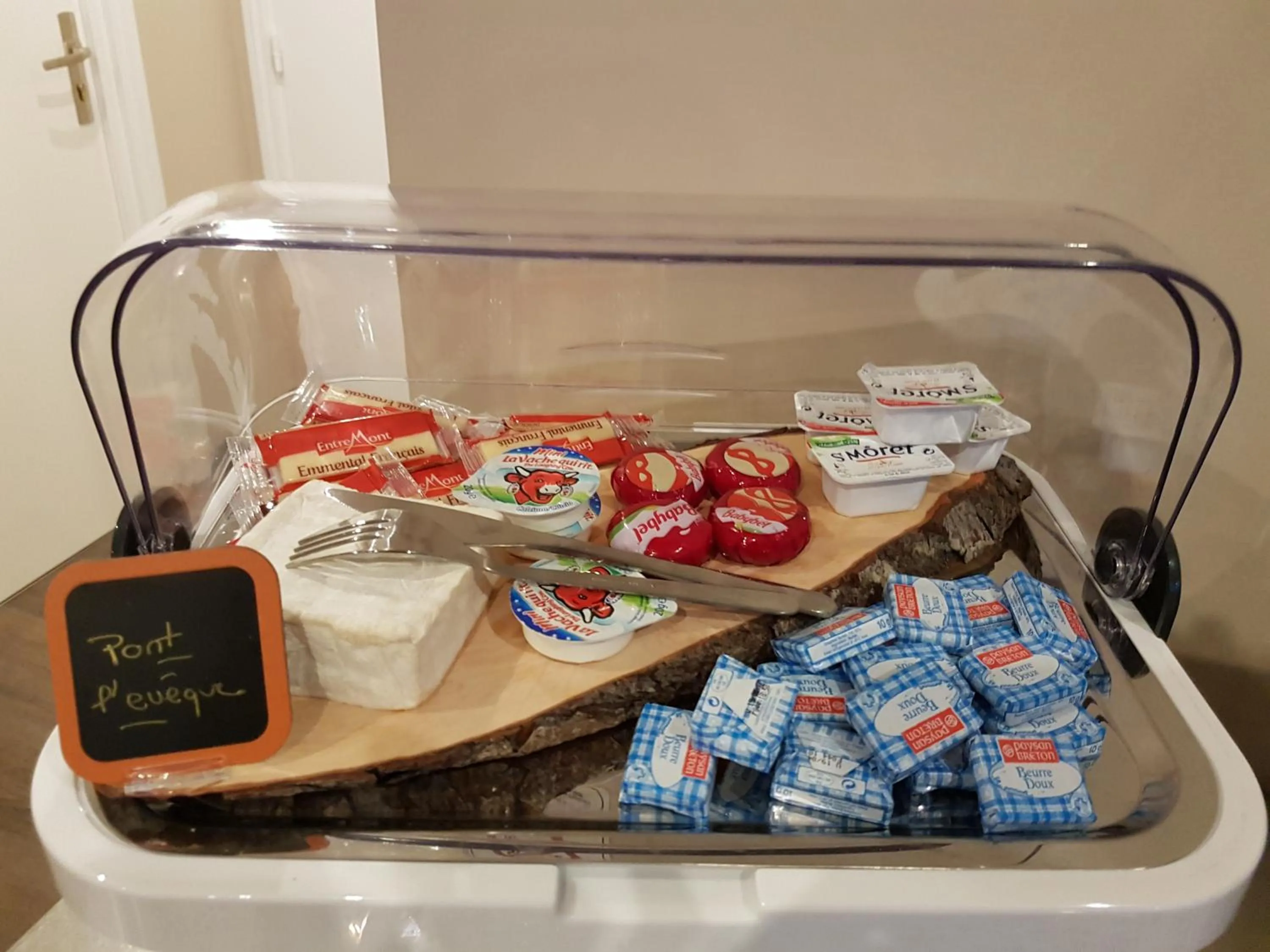 Breakfast in The Originals City, le Relais des Carnutes Brezolles Verneuil sur Avre