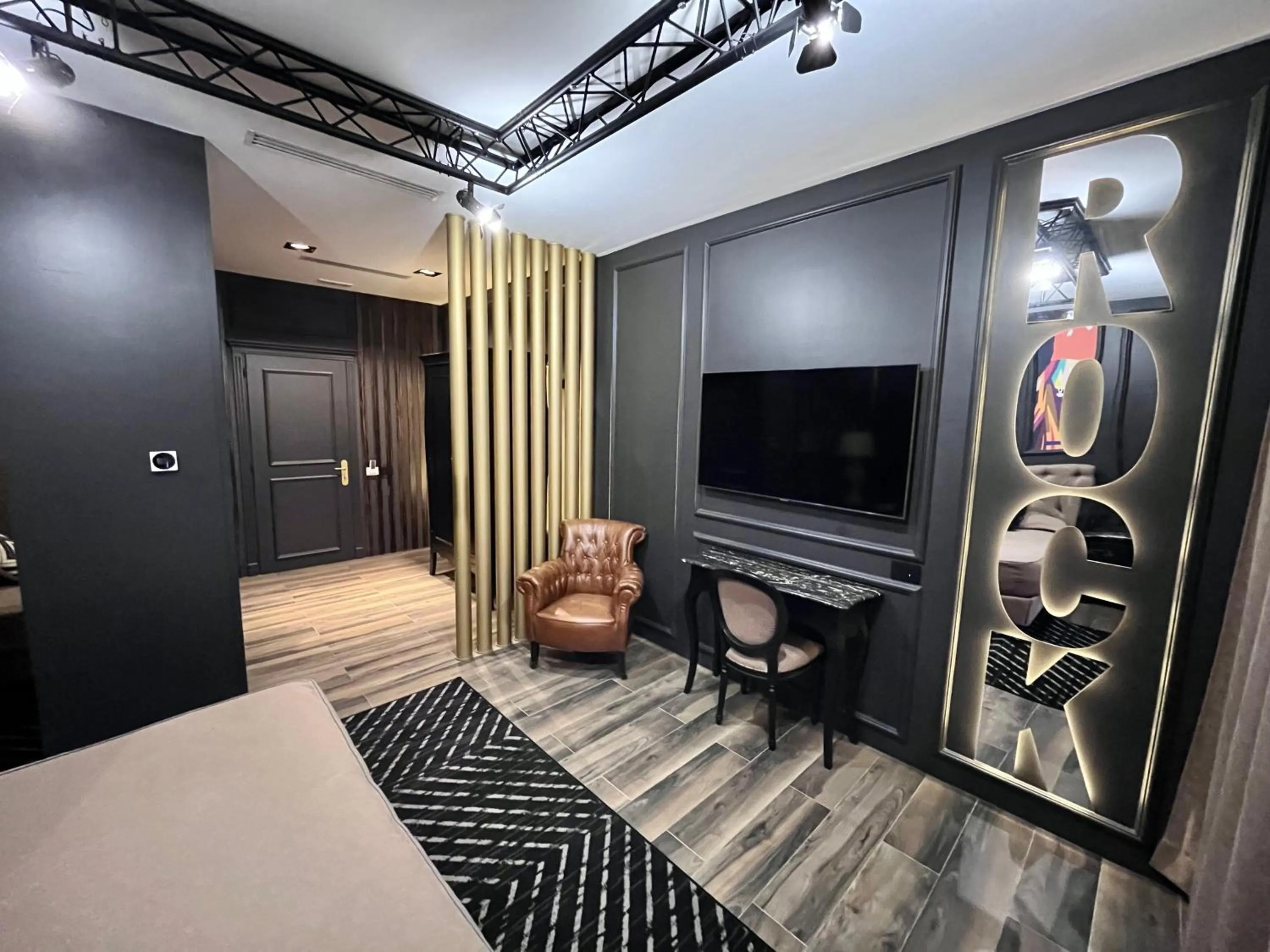 TV and multimedia in Al Boschetto