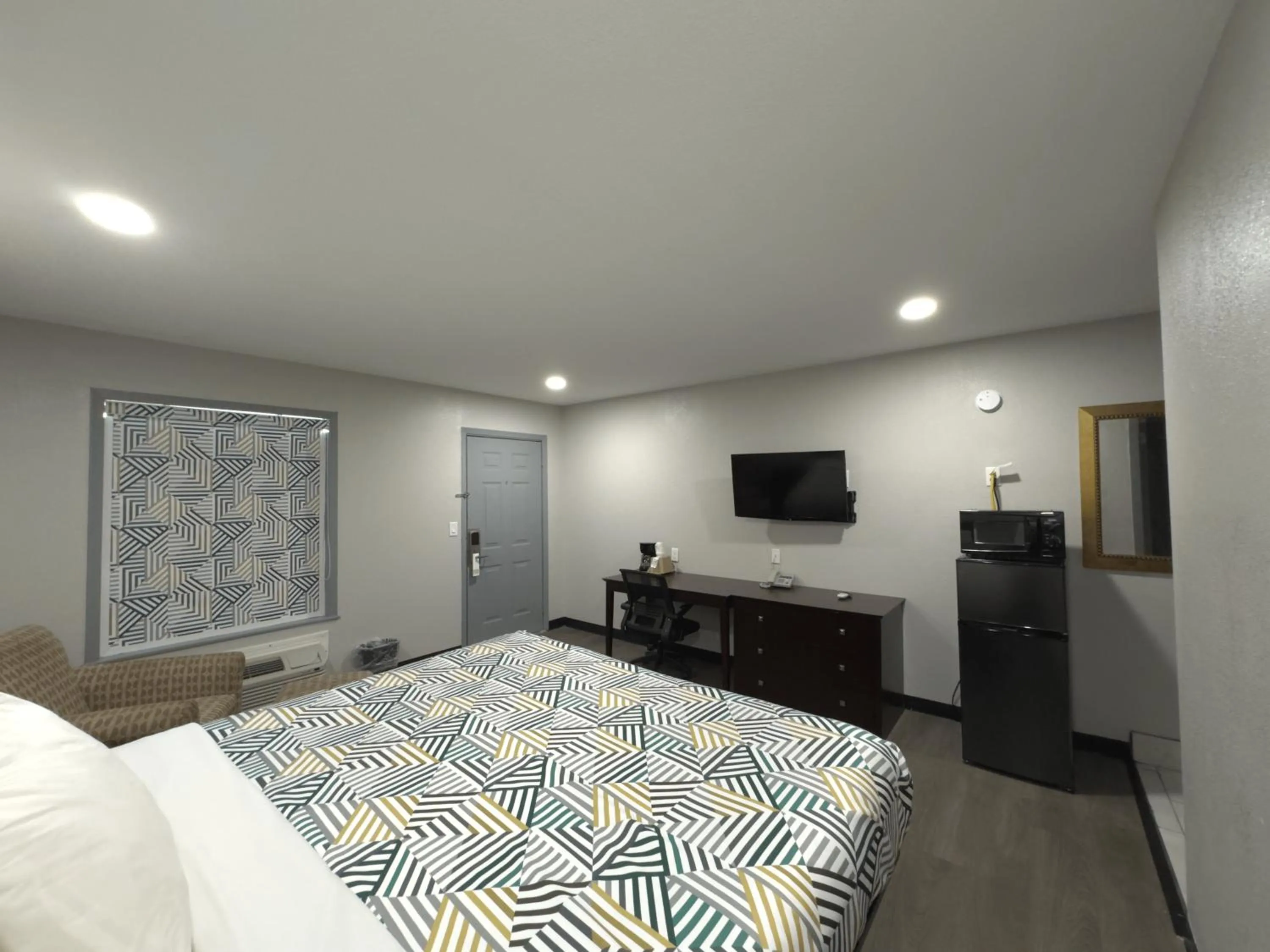 Bed in Relax Inn Mcgehee