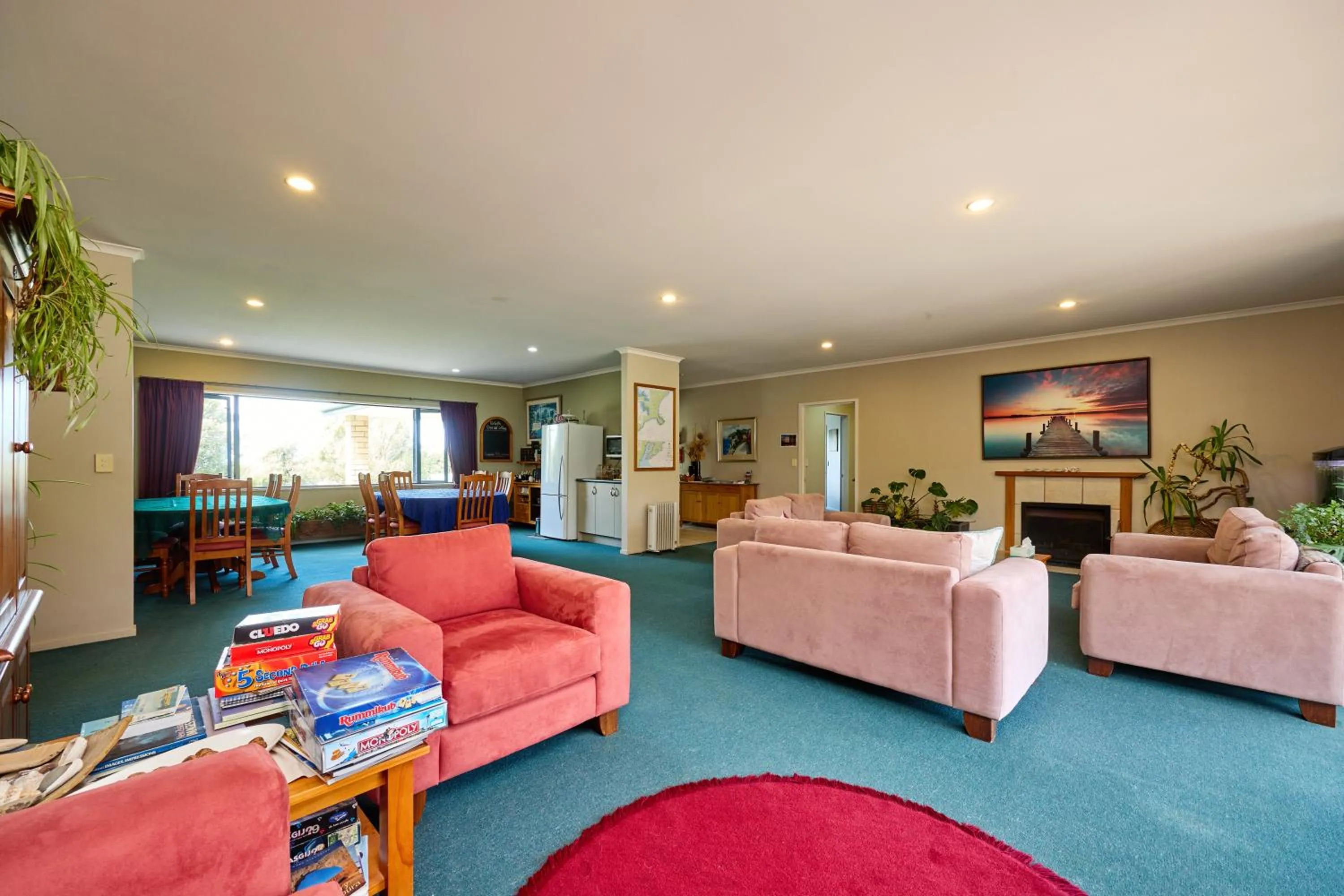 Communal lounge/ TV room in Awatea Country Bed & Breakfast