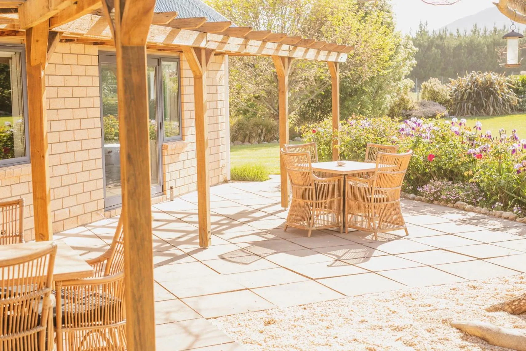Patio in Awatea Country Bed & Breakfast