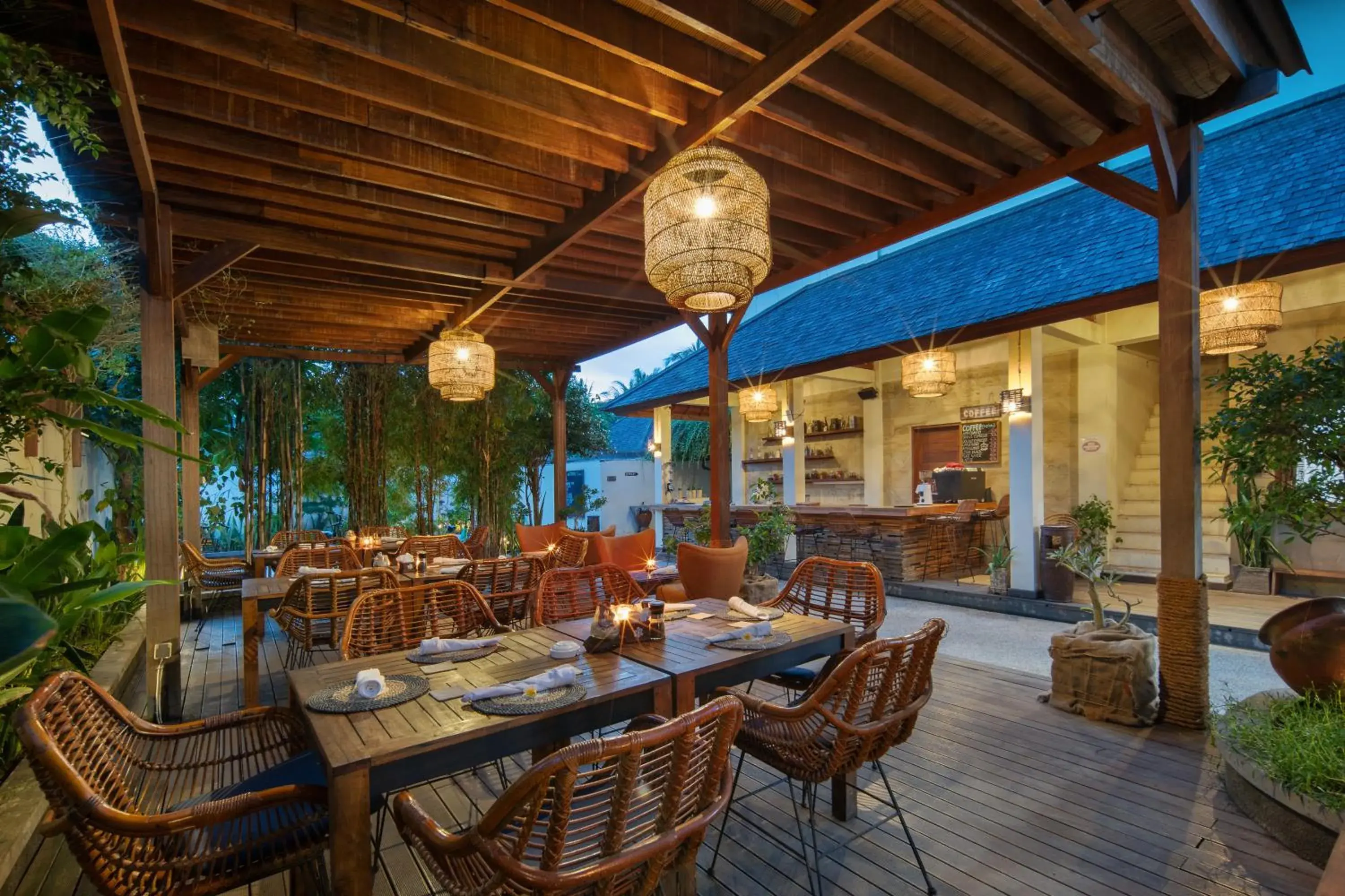 Restaurant/places to eat in Utara Villas Restaurant/places to eat in Utara Villas