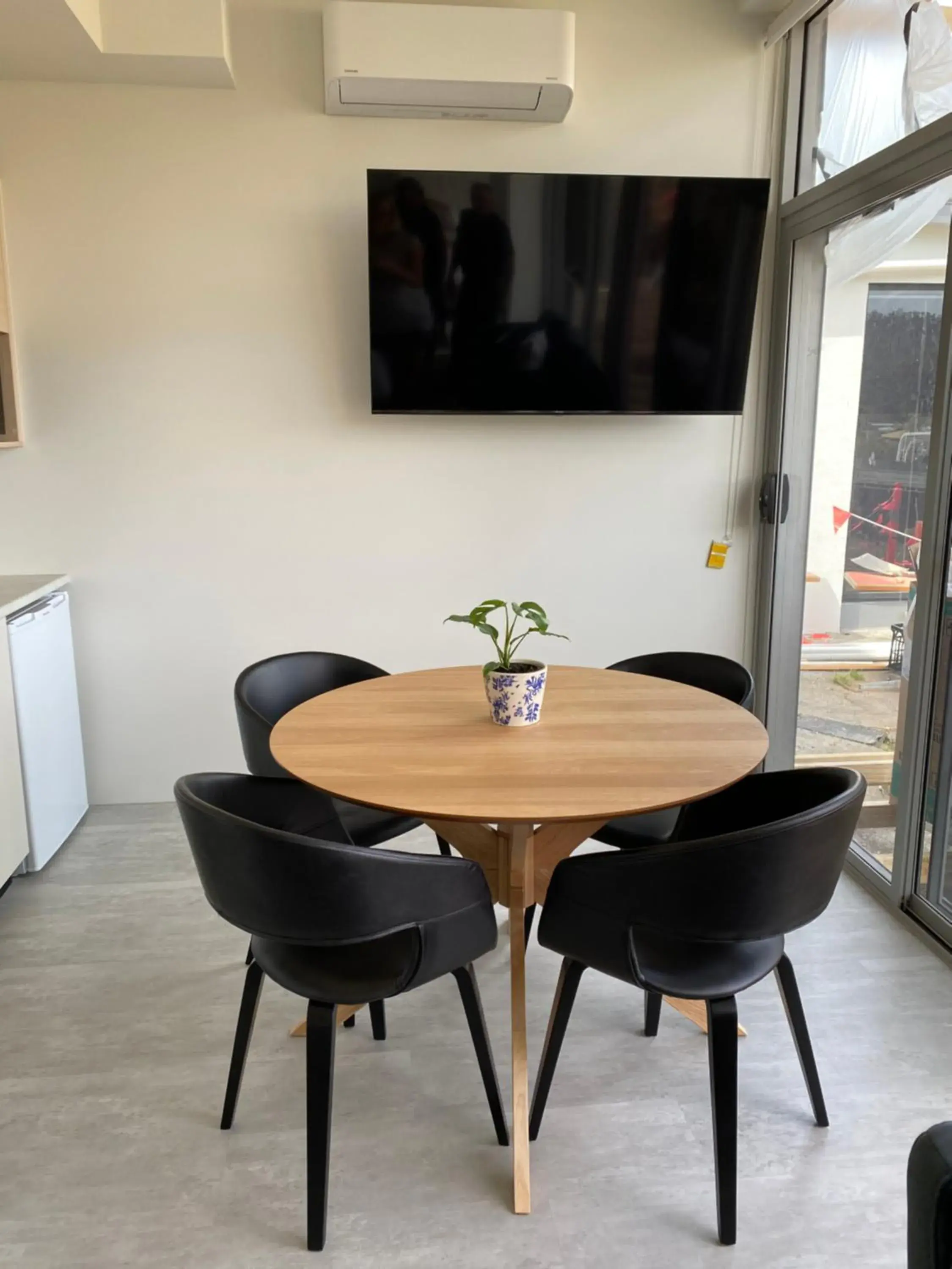 Deluxe King Studio in Orford Blue Waters Hotel Deluxe King Studio in Orford Blue Waters Hotel