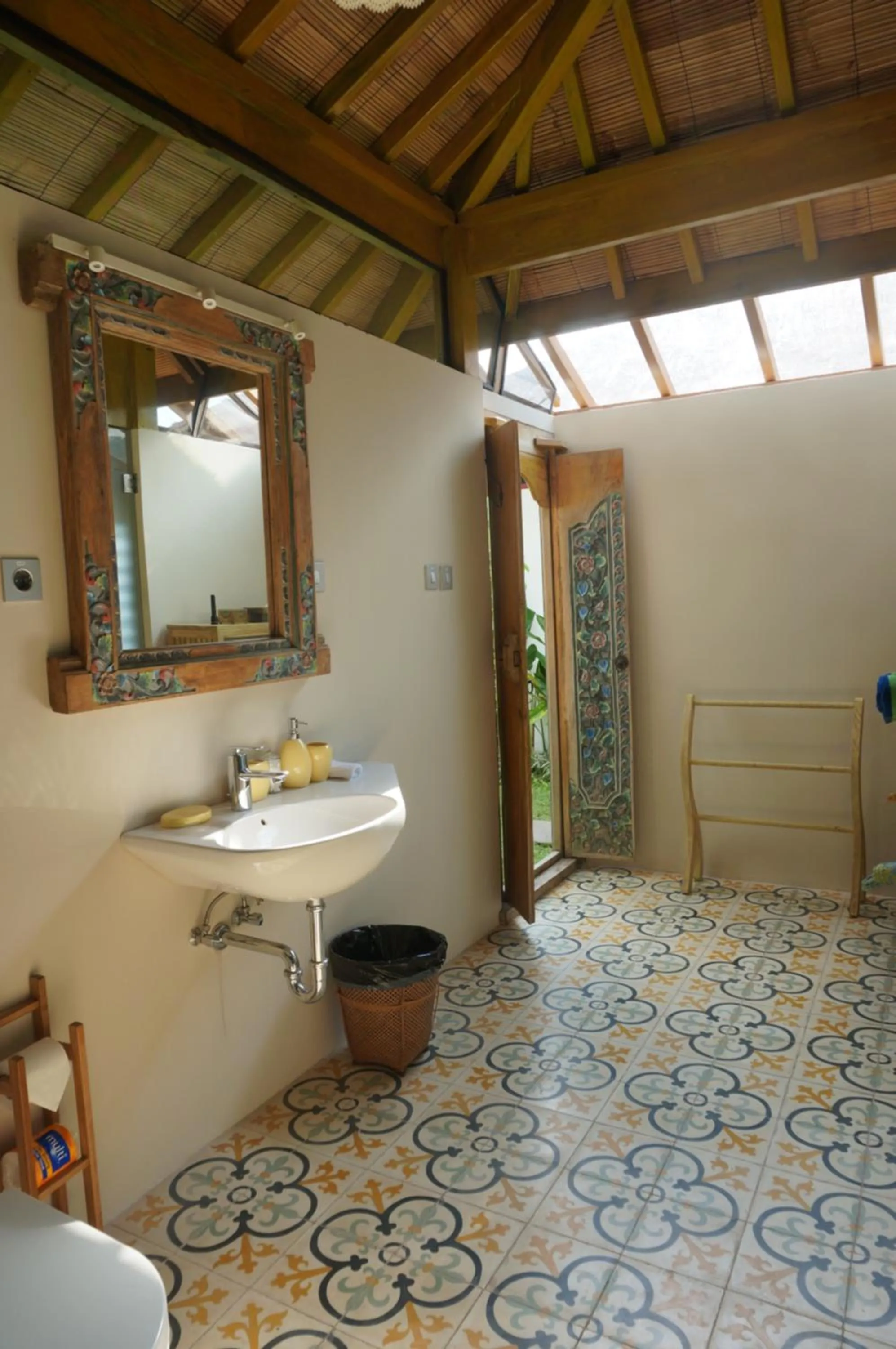 Bathroom in Manggis Garden Dive Resort