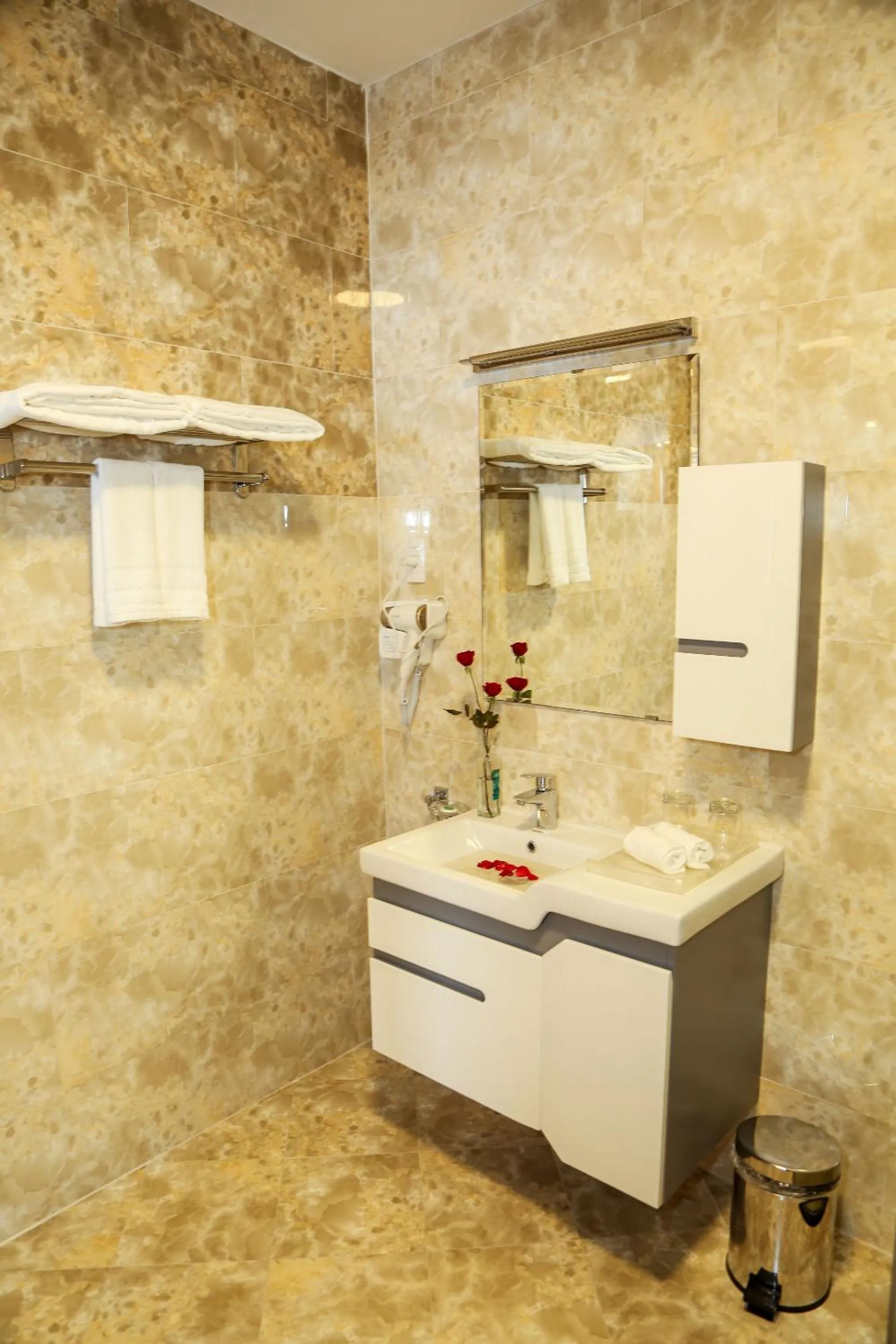 Bathroom in Thuy Hoang Nguyen Resort & Spa