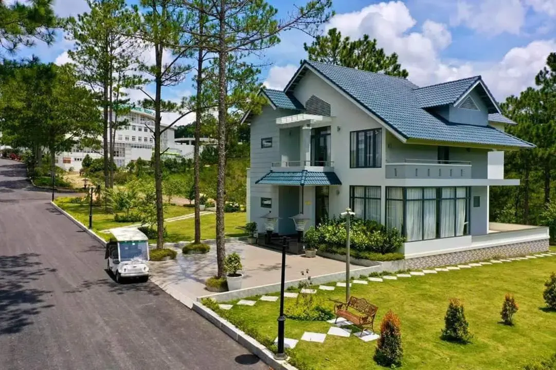 Property building in Thuy Hoang Nguyen Resort & Spa Property building in Thuy Hoang Nguyen Resort & Spa