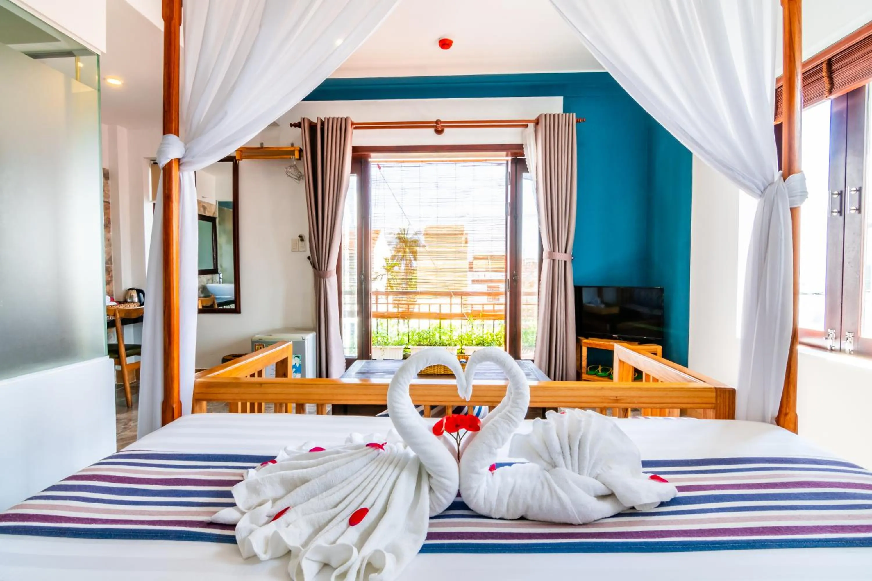 Bed in Relax Garden Boutique Villa Hoi An