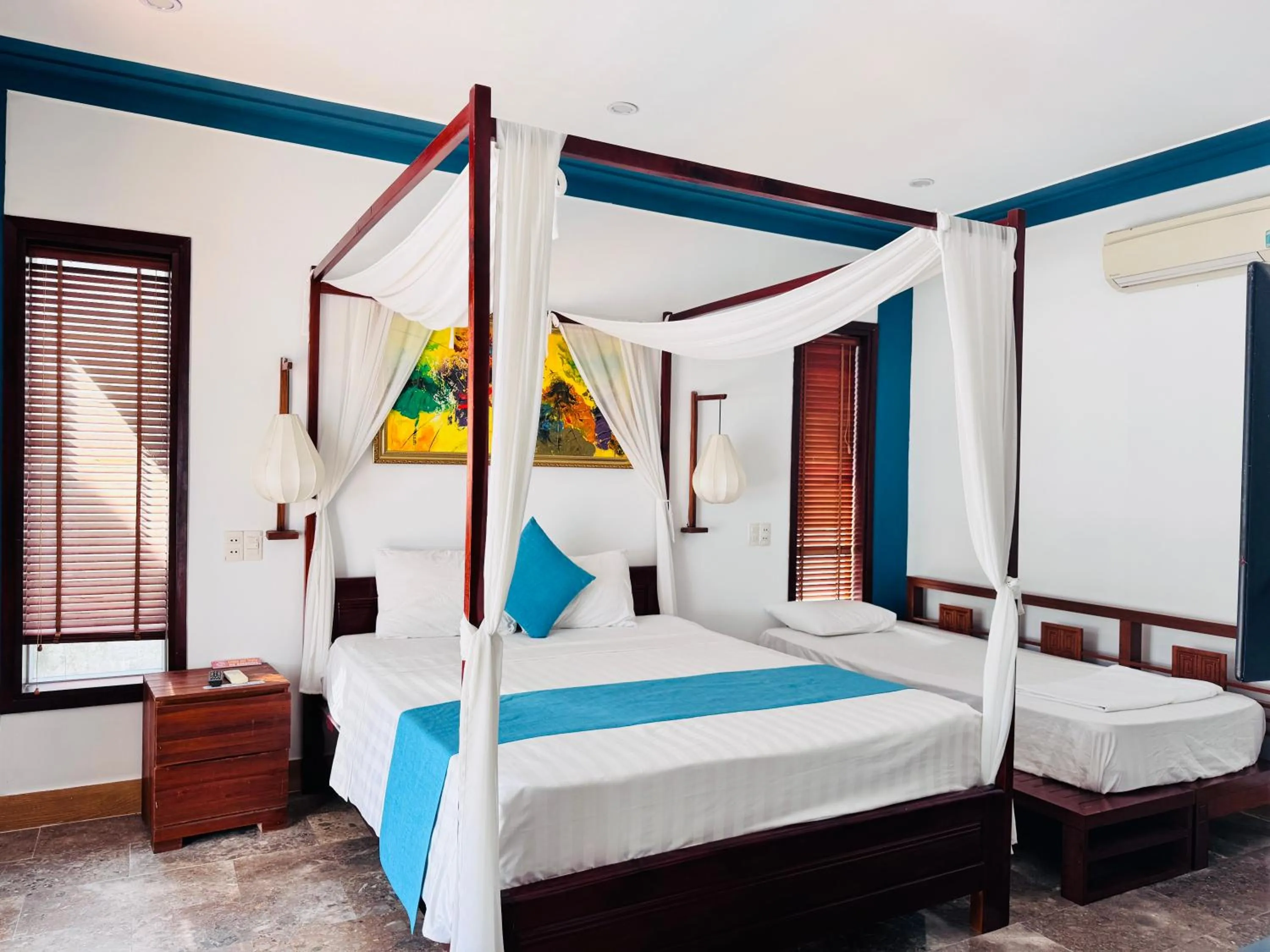 Bed in Relax Garden Boutique Villa Hoi An
