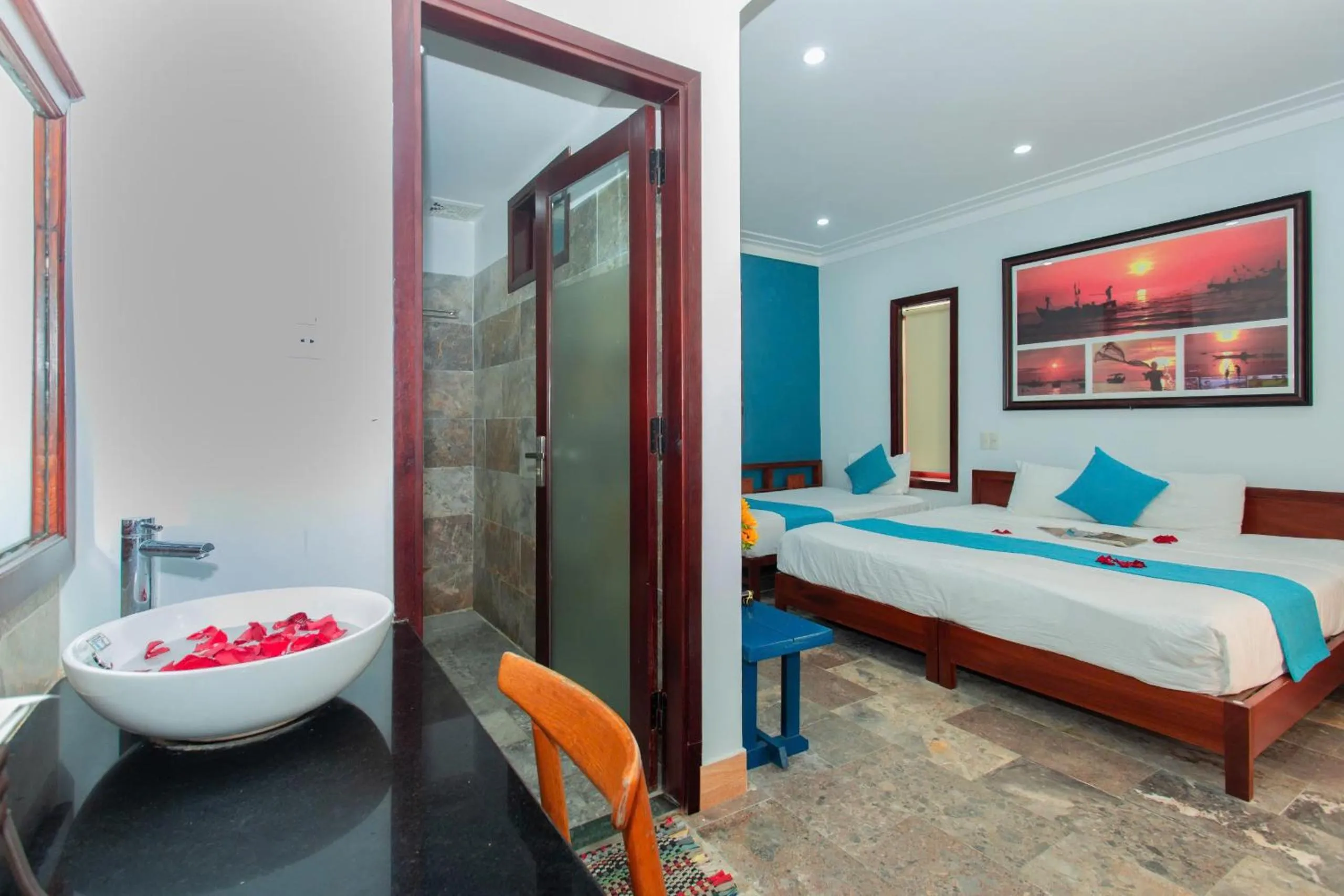 Bed in Relax Garden Boutique Villa Hoi An