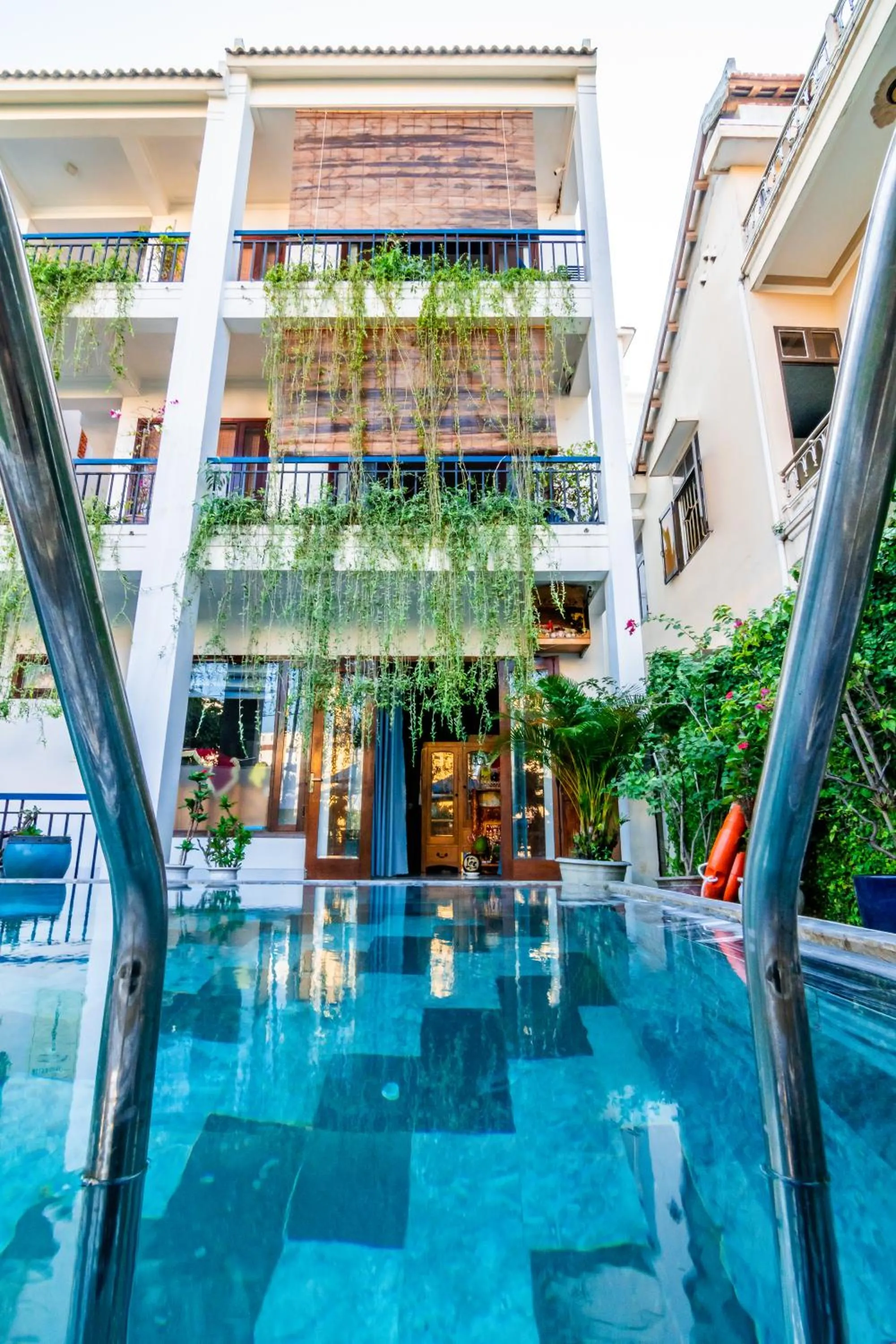 Swimming pool in Relax Garden Boutique Villa Hoi An