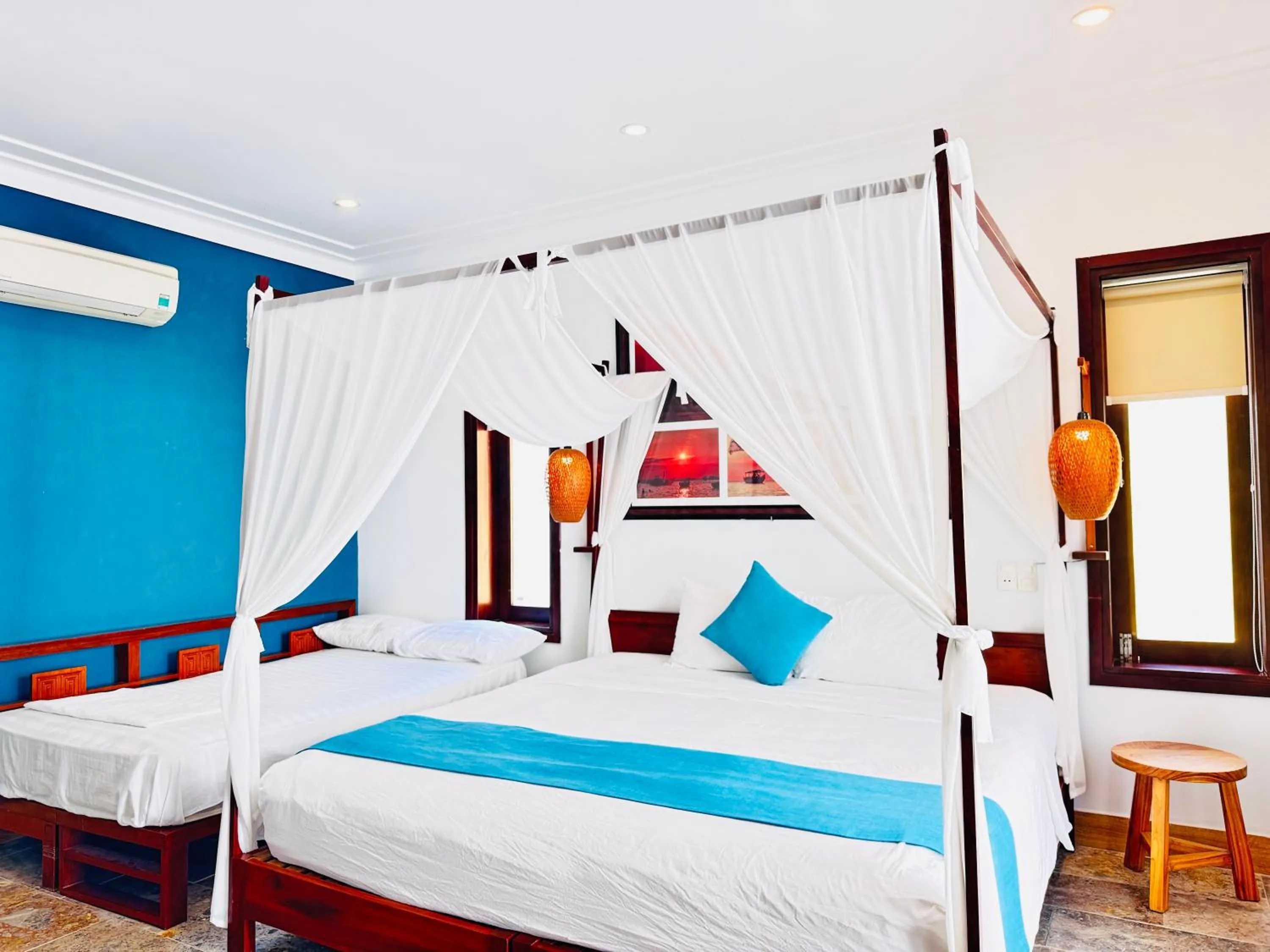 Bed in Relax Garden Boutique Villa Hoi An