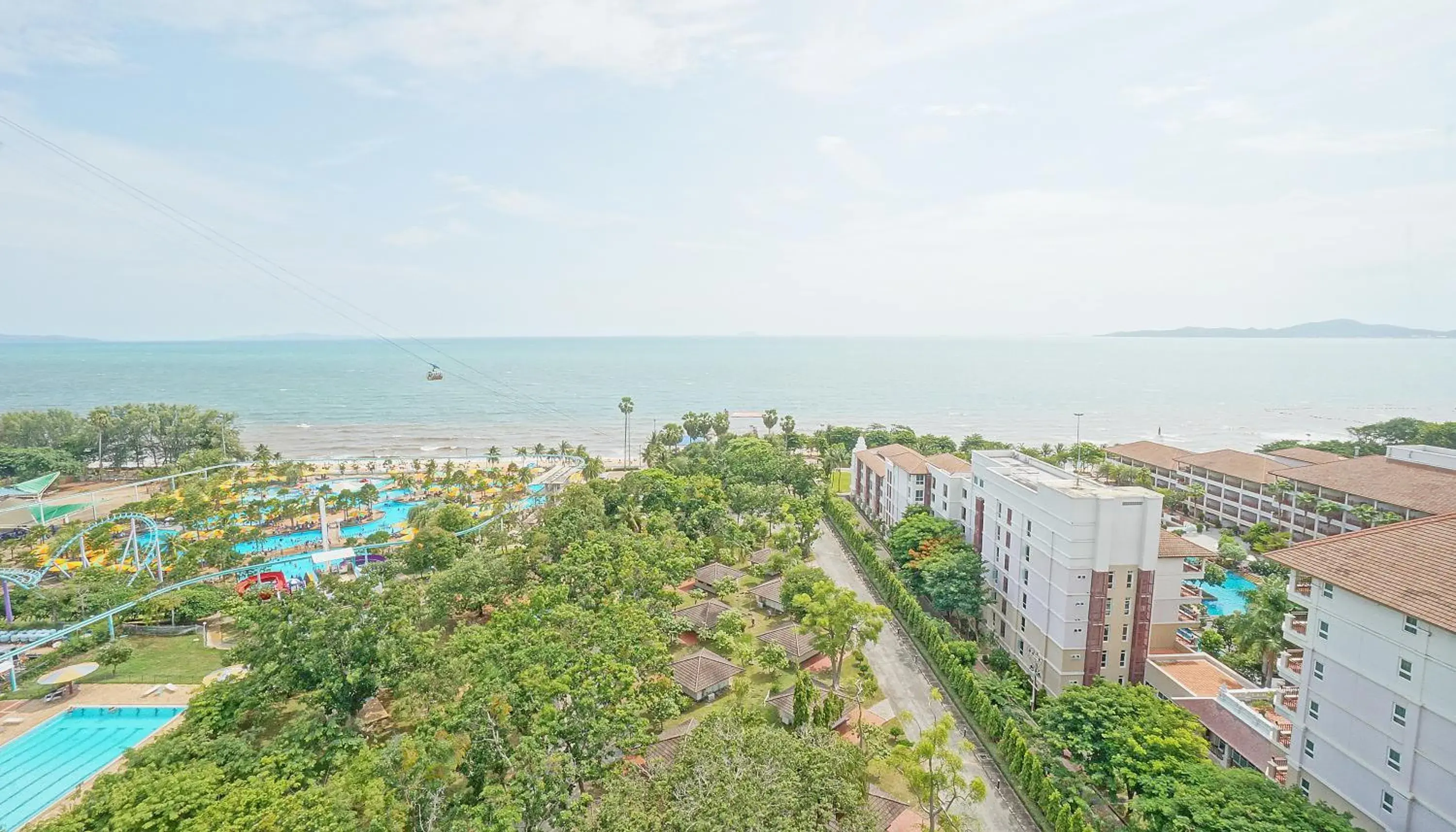 Sea view in Pattaya Park Beach Resort (SHA Extra Plus)