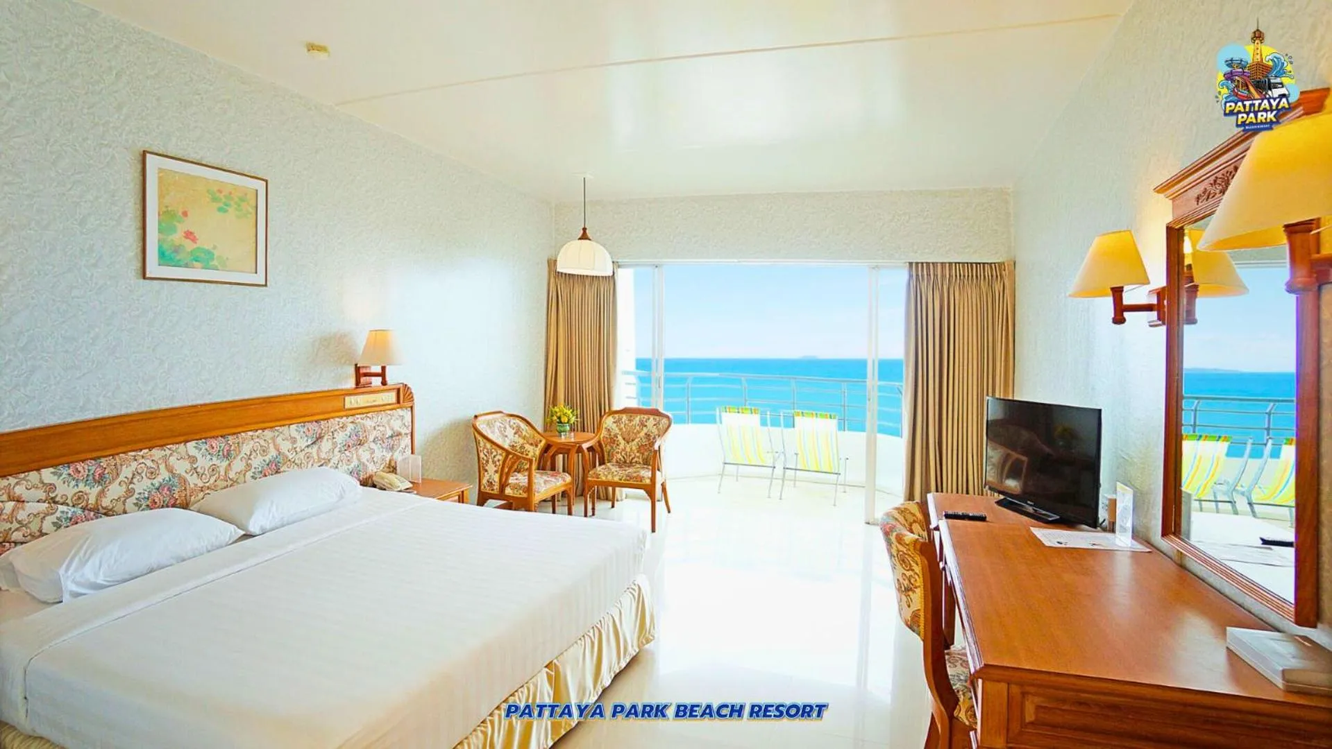 Photo of the whole room, Bed in Pattaya Park Beach Resort