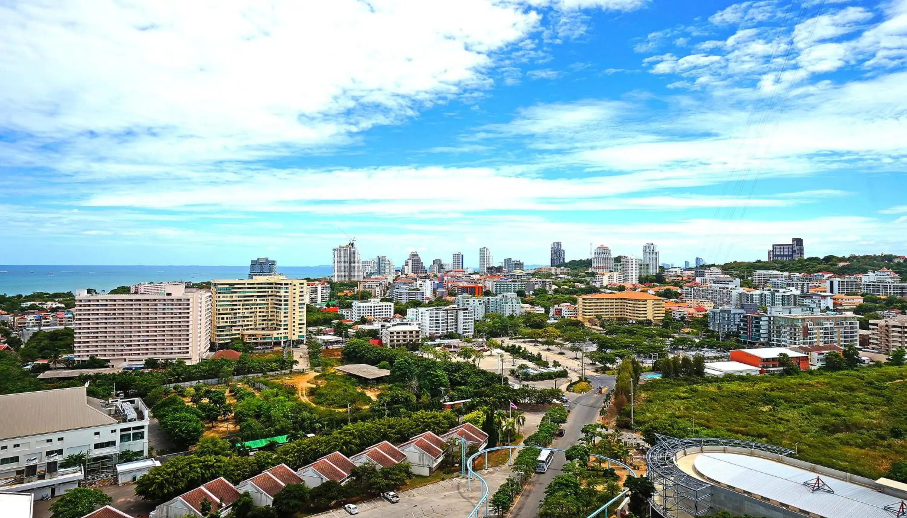 City view in Pattaya Park Beach Resort (SHA Extra Plus)