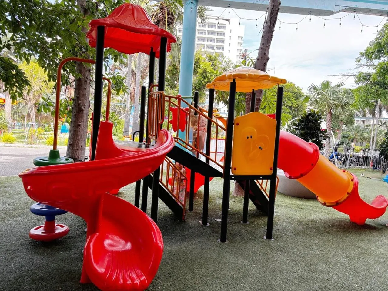 Pattaya Park Beach Resort