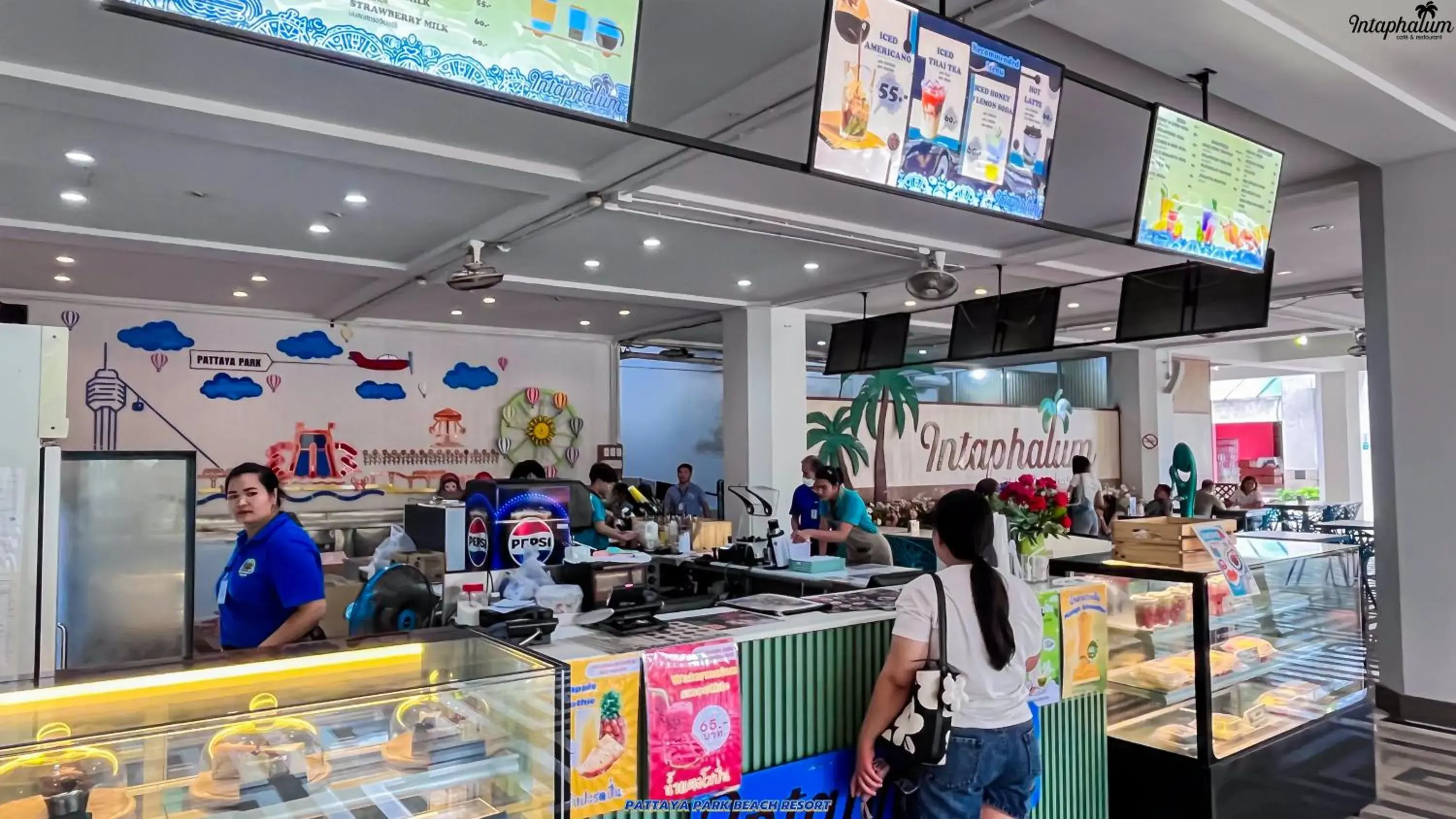 Food and drinks in Pattaya Park Beach Resort Food and drinks in Pattaya Park Beach Resort