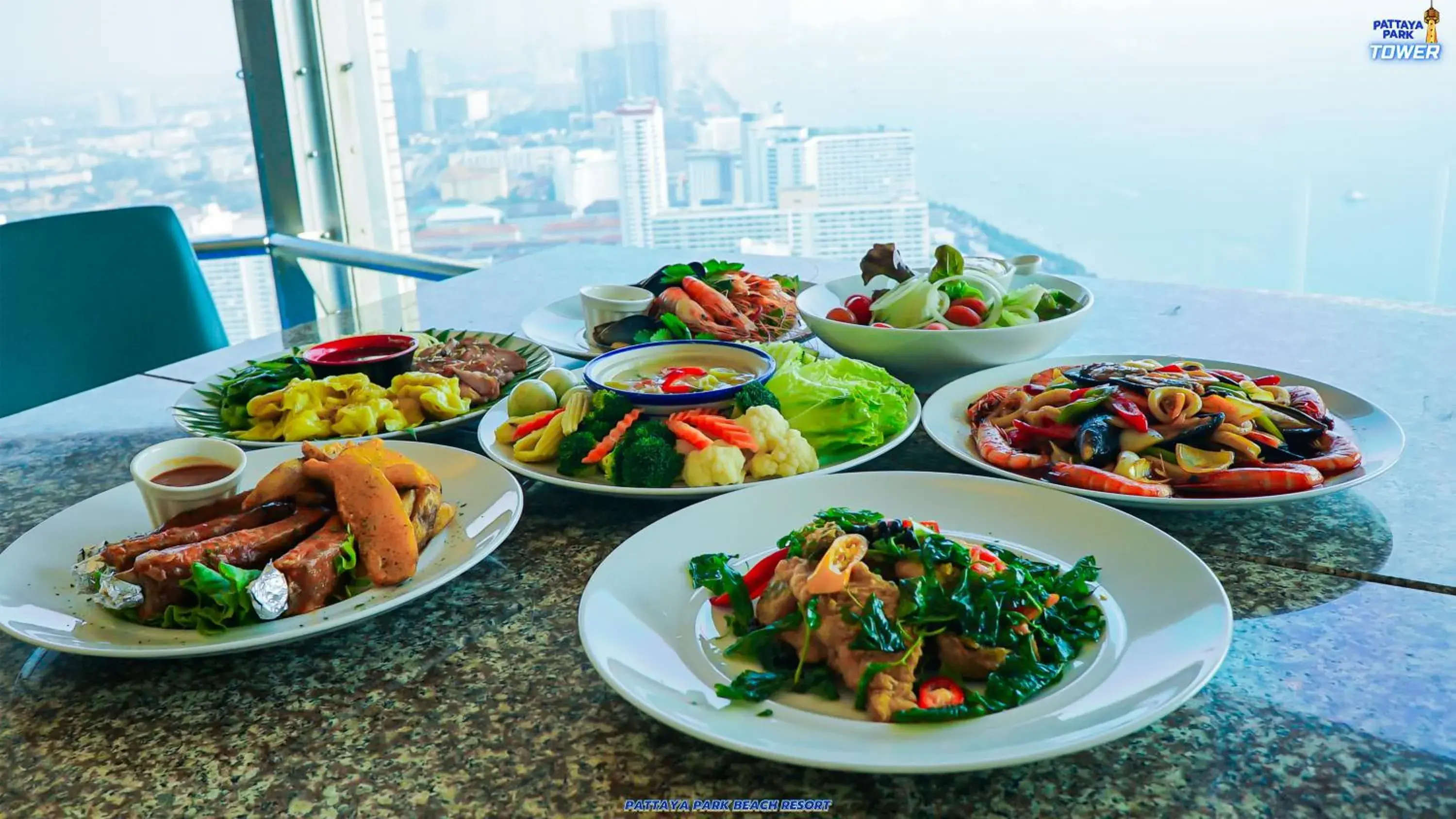 Food and drinks in Pattaya Park Beach Resort Food and drinks in Pattaya Park Beach Resort