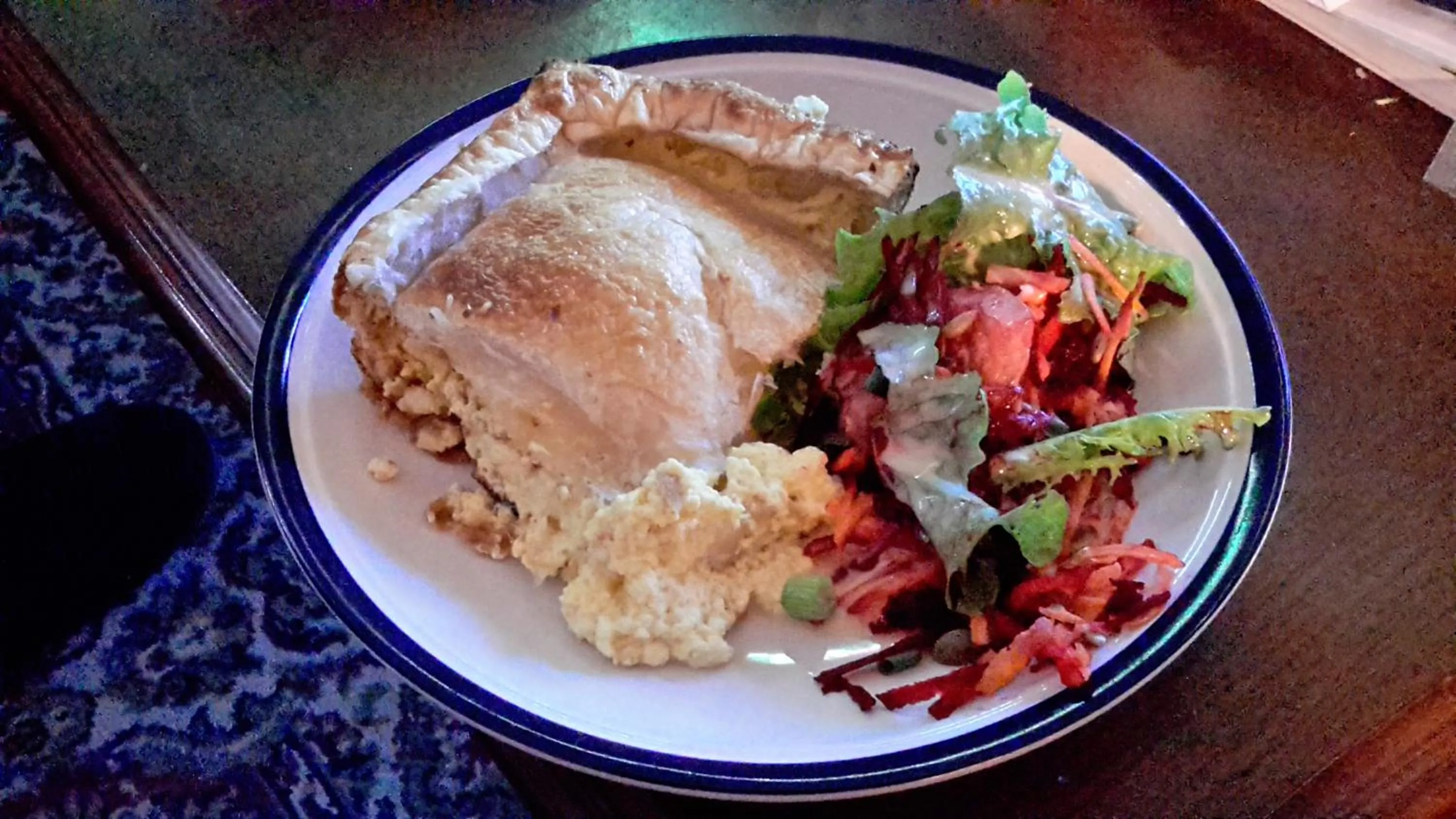 Lunch in A La Folly The Retreat