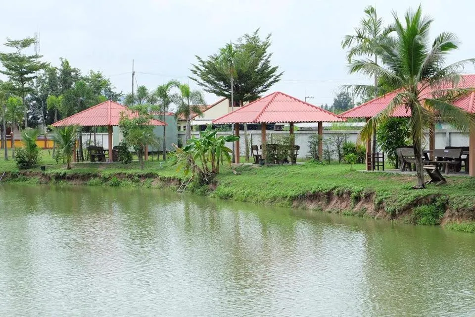 Property building in Khwanruen Fishing Resort