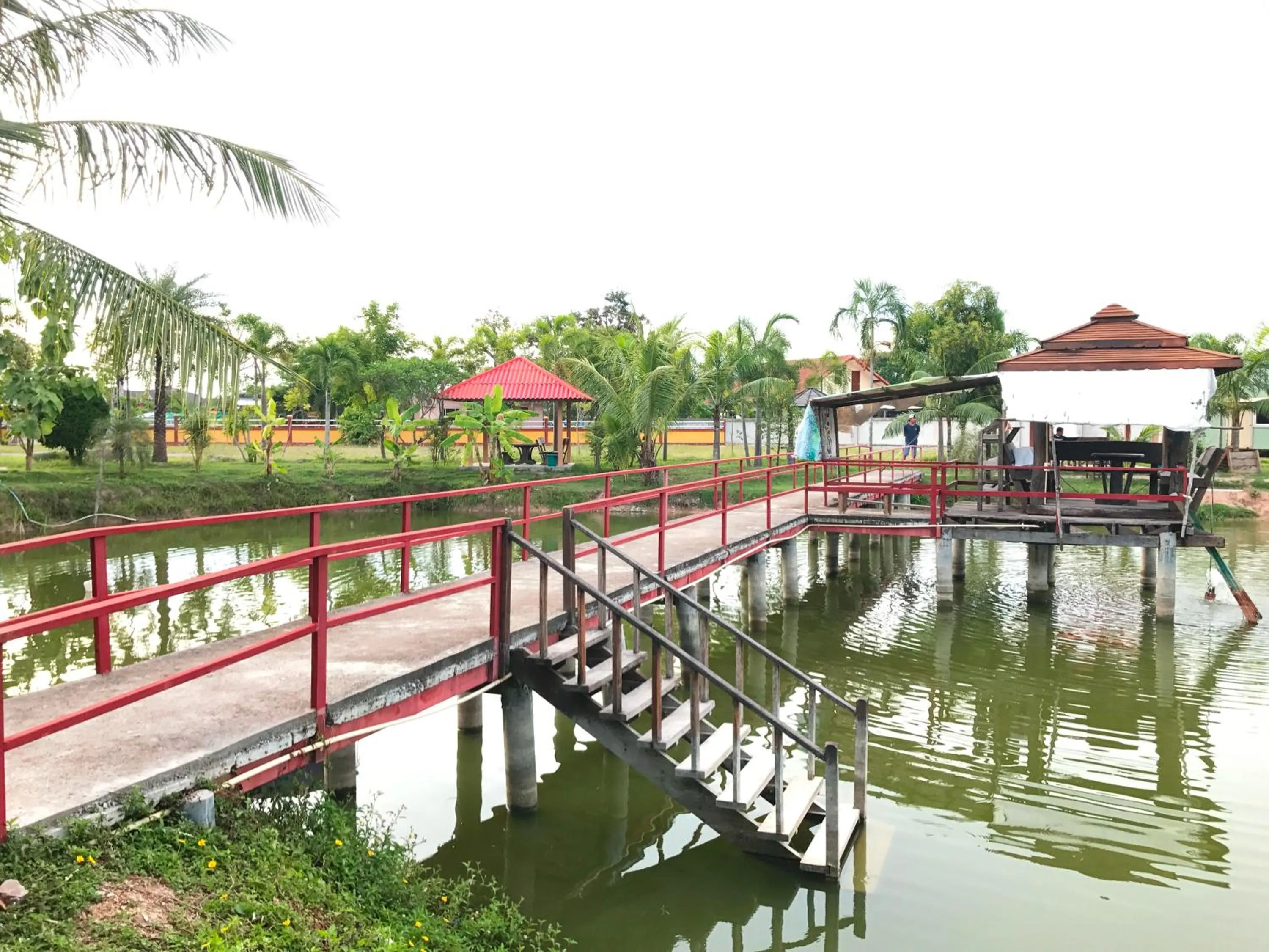 Fishing in Khwanruen Fishing Resort