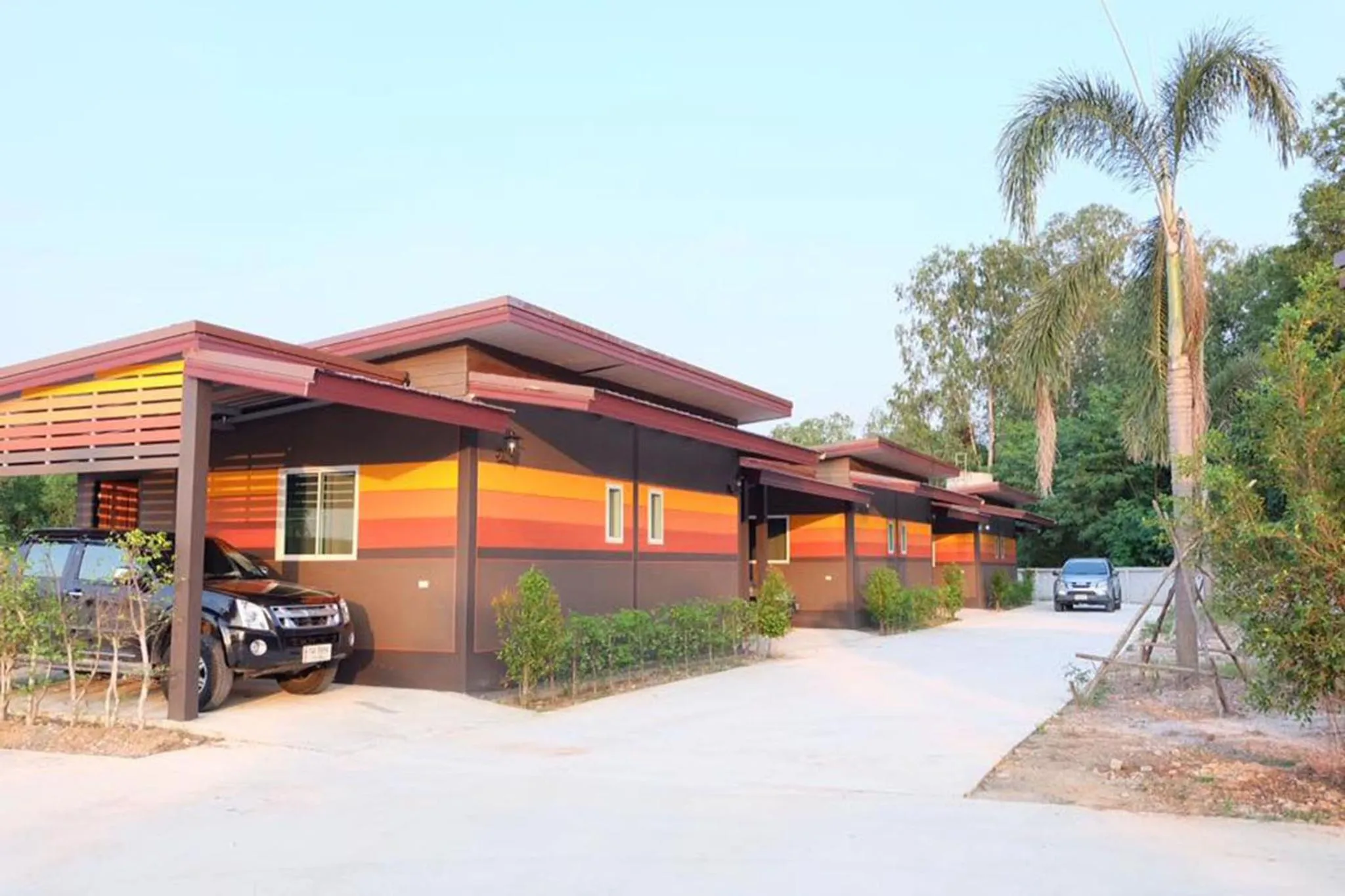 Property building in Khwanruen Fishing Resort