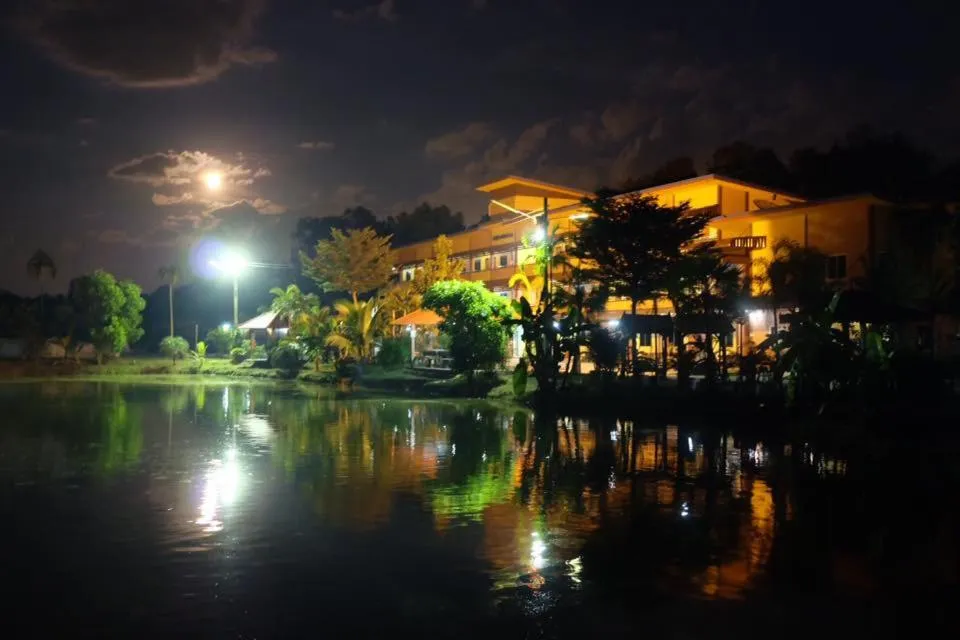 Property building in Khwanruen Fishing Resort
