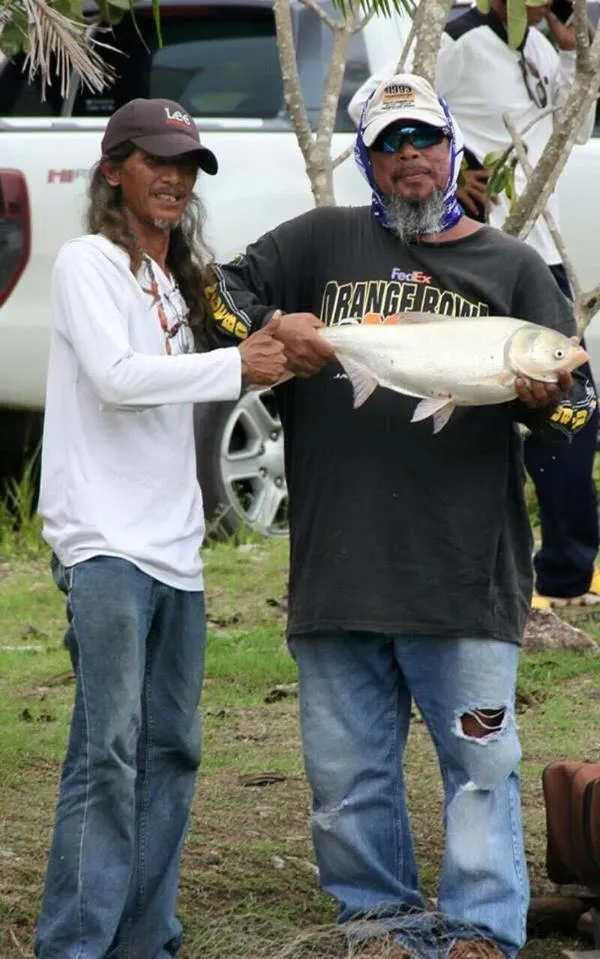 Fishing in Khwanruen Fishing Resort