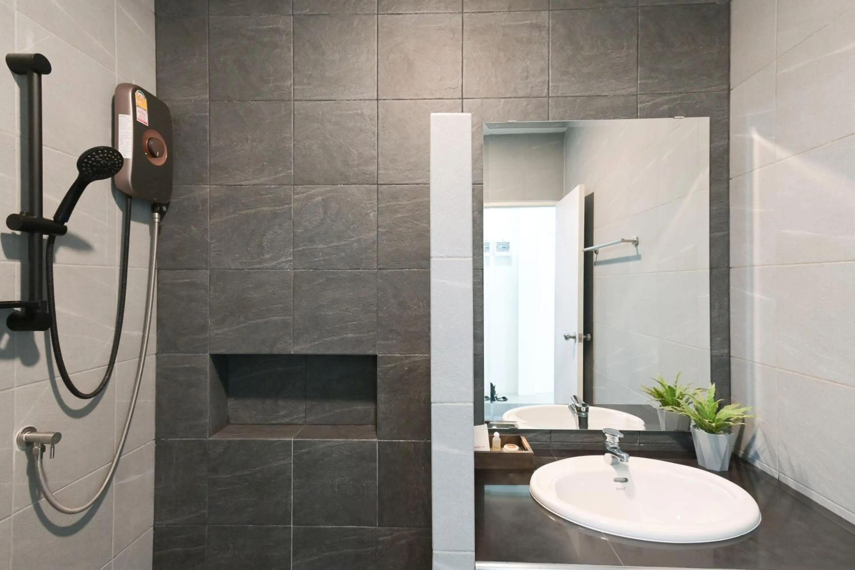 Shower in Baan Kieng Tawan