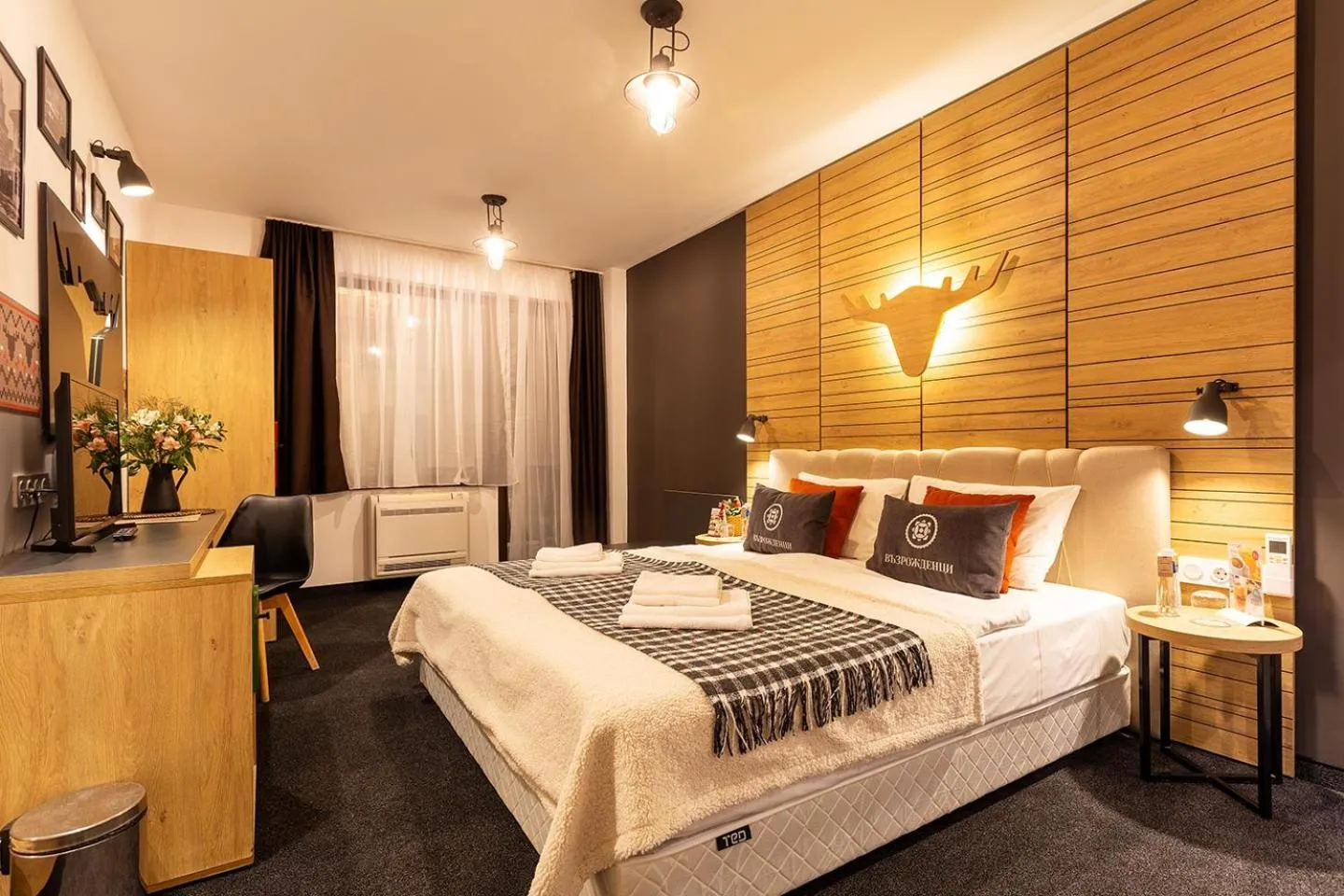 Double Room with Balcony in Complex Vazrozhdentsi
