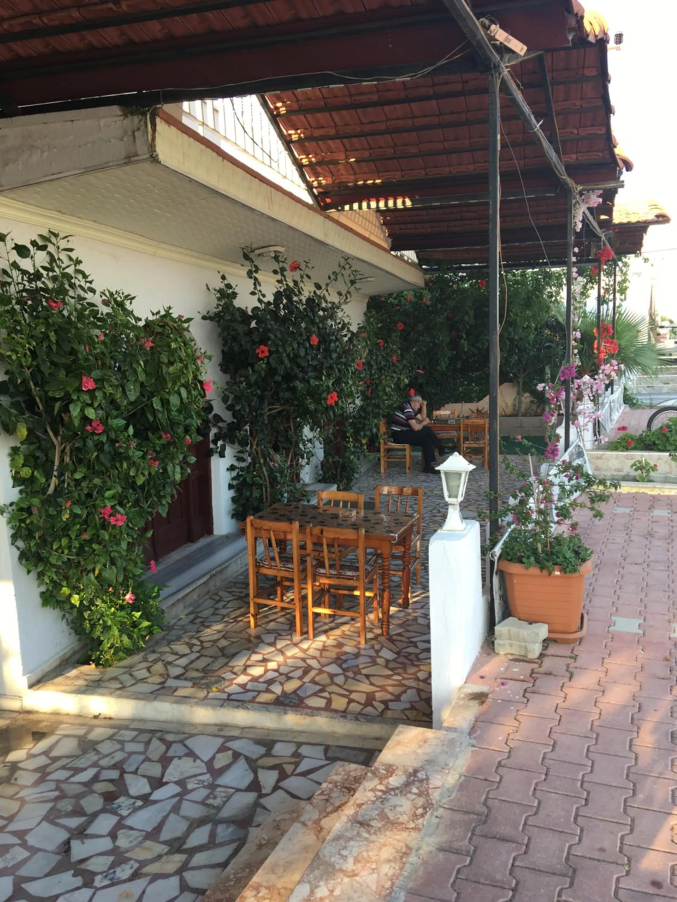 Area and facilities in Murat Hotel