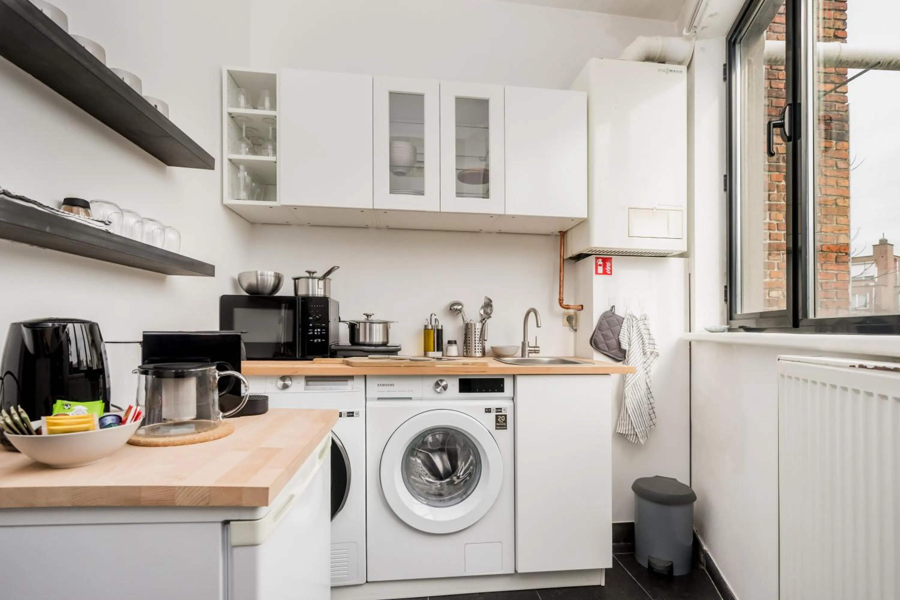 Coffee/tea facilities in Simone's Kitchen B&B