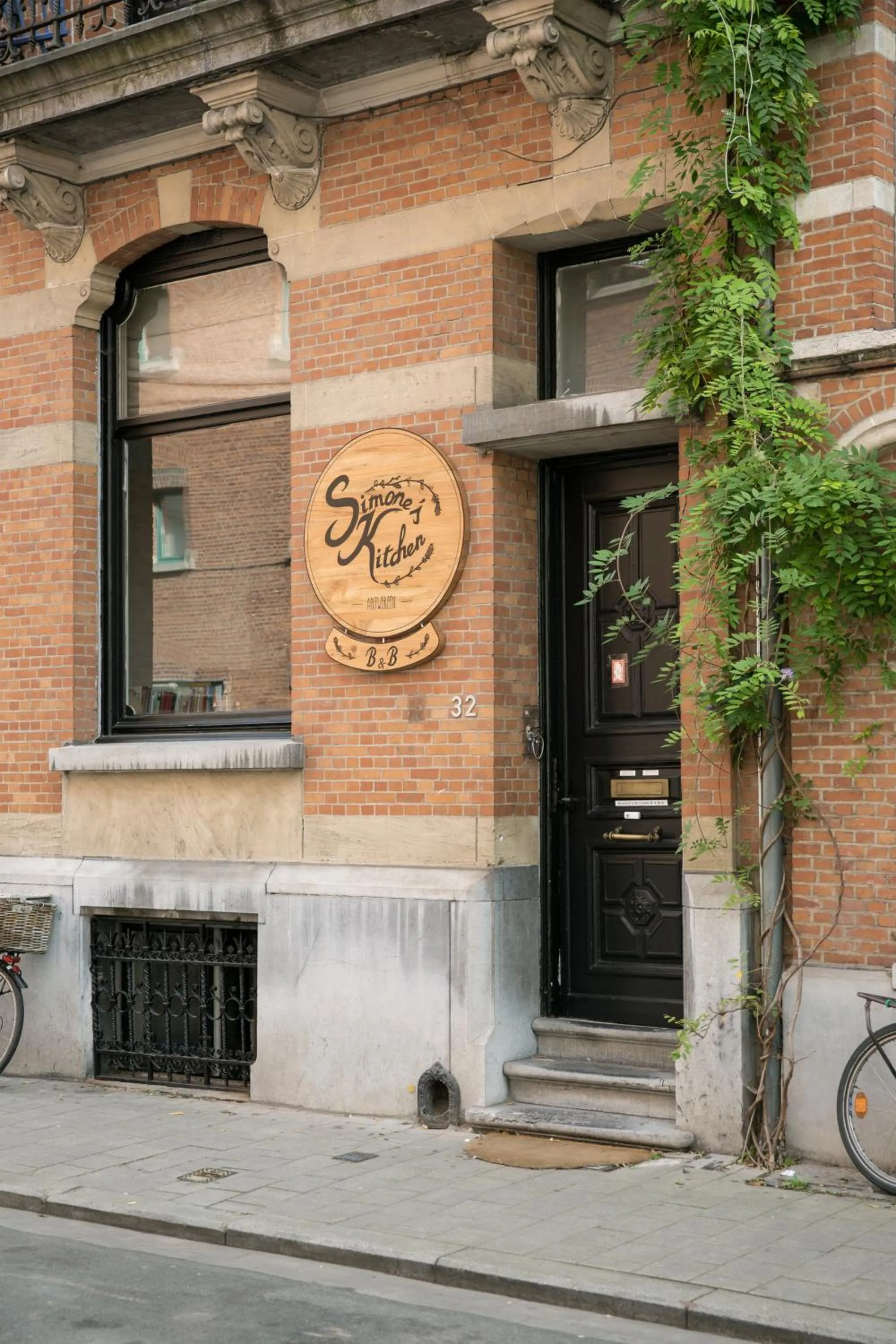 Property building in Simone's Kitchen B&B