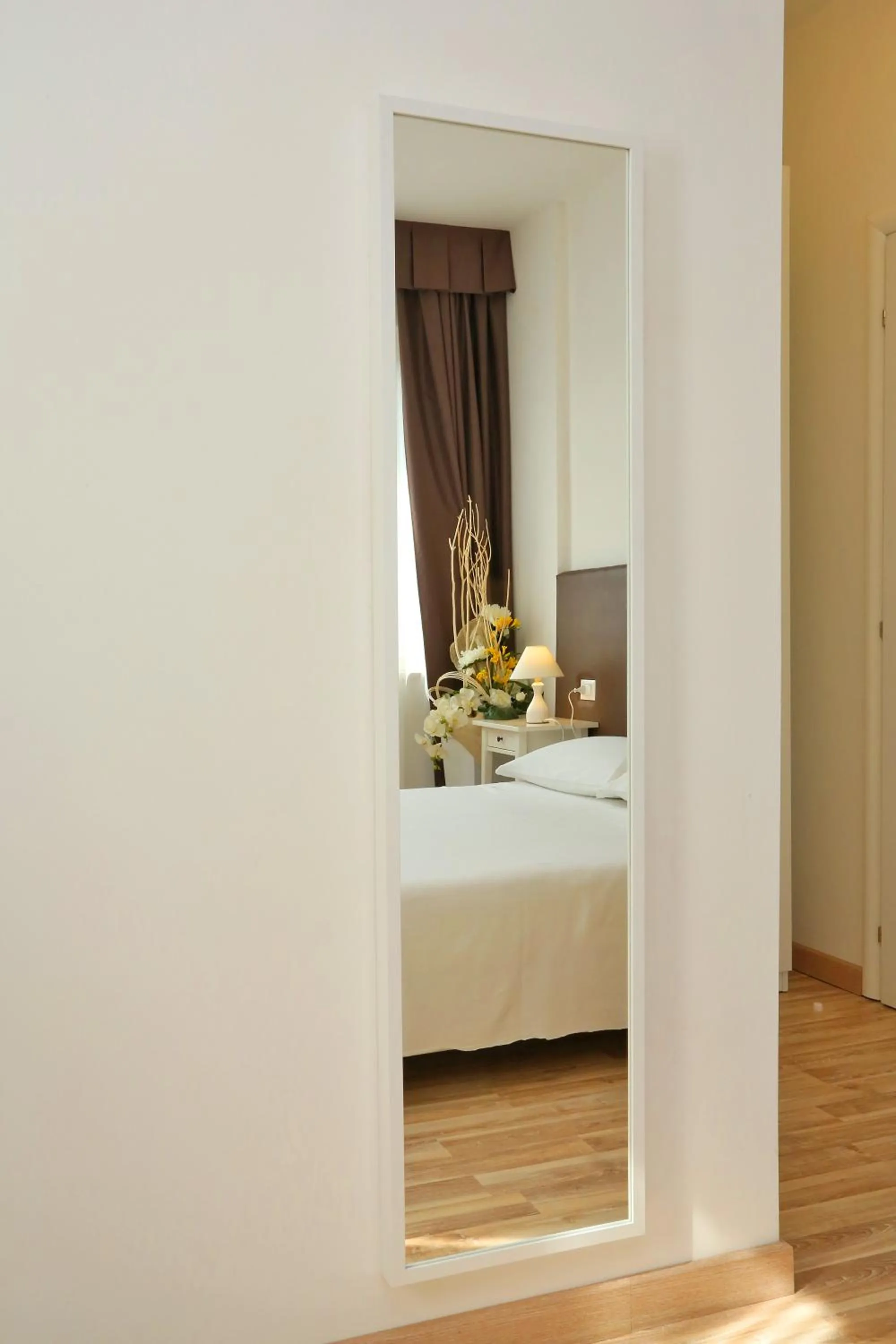 Photo of the whole room, Bed in Hotel Al Sole Bardolino