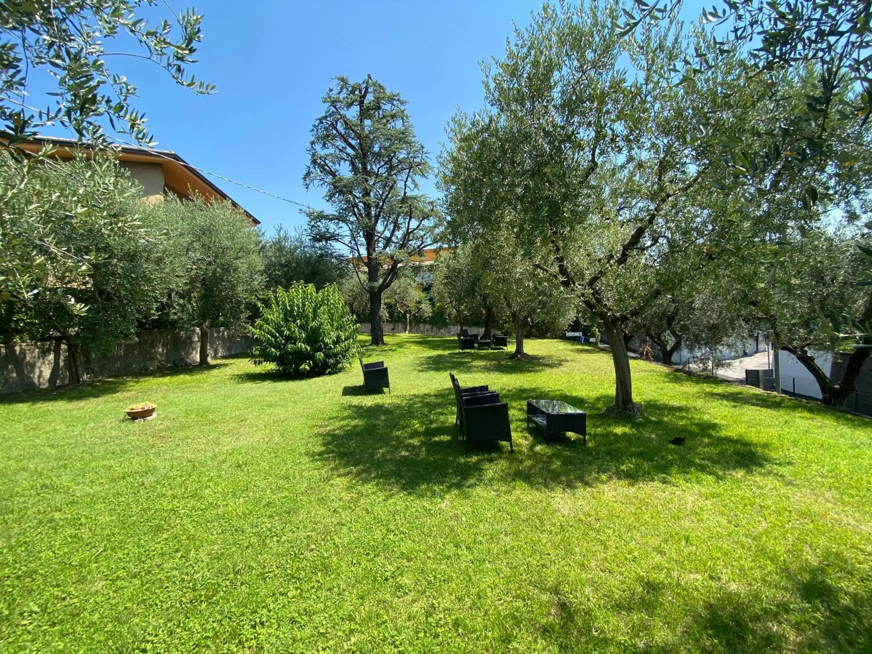 Garden in Hotel Al Sole Bardolino