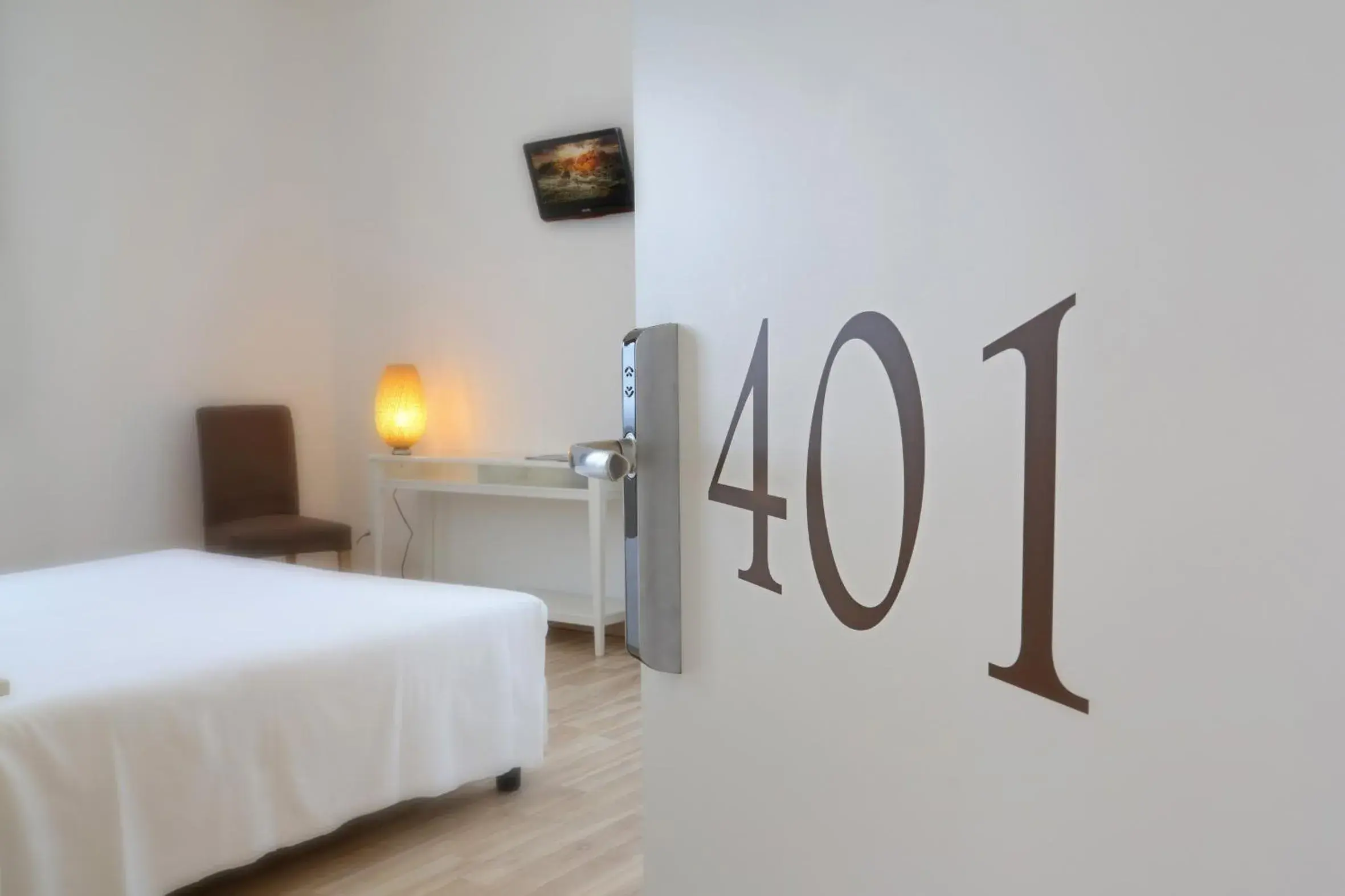 Double Room - Separate Building in Hotel Al Sole Bardolino Double Room - Separate Building in Hotel Al Sole Bardolino