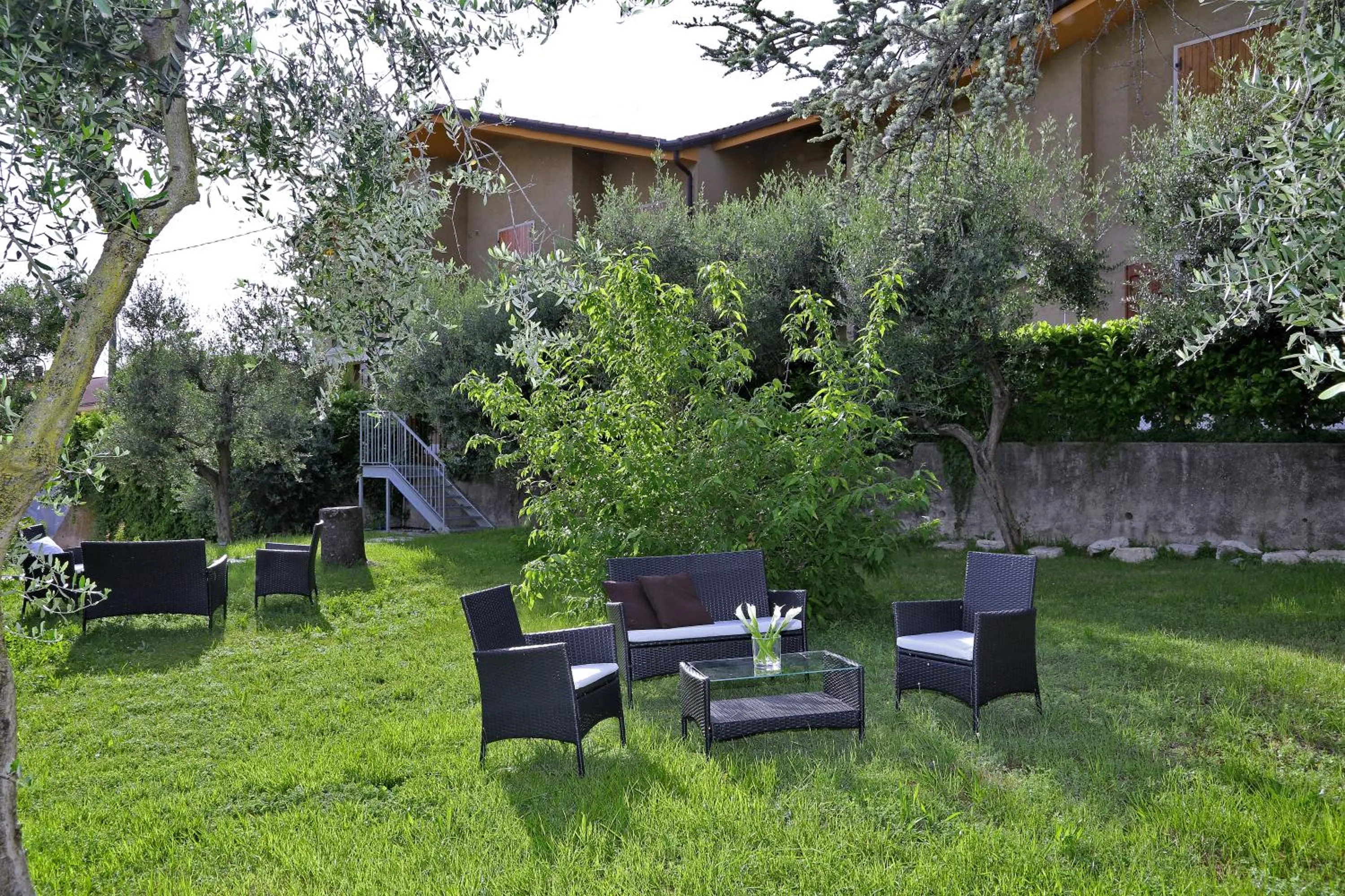 Property building in Rooms ai Poggi