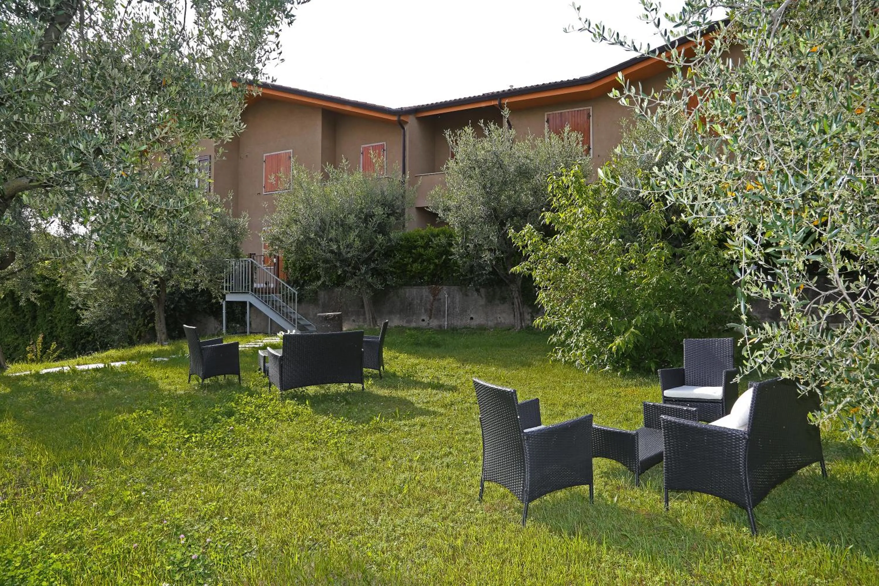 Property building in Rooms ai Poggi