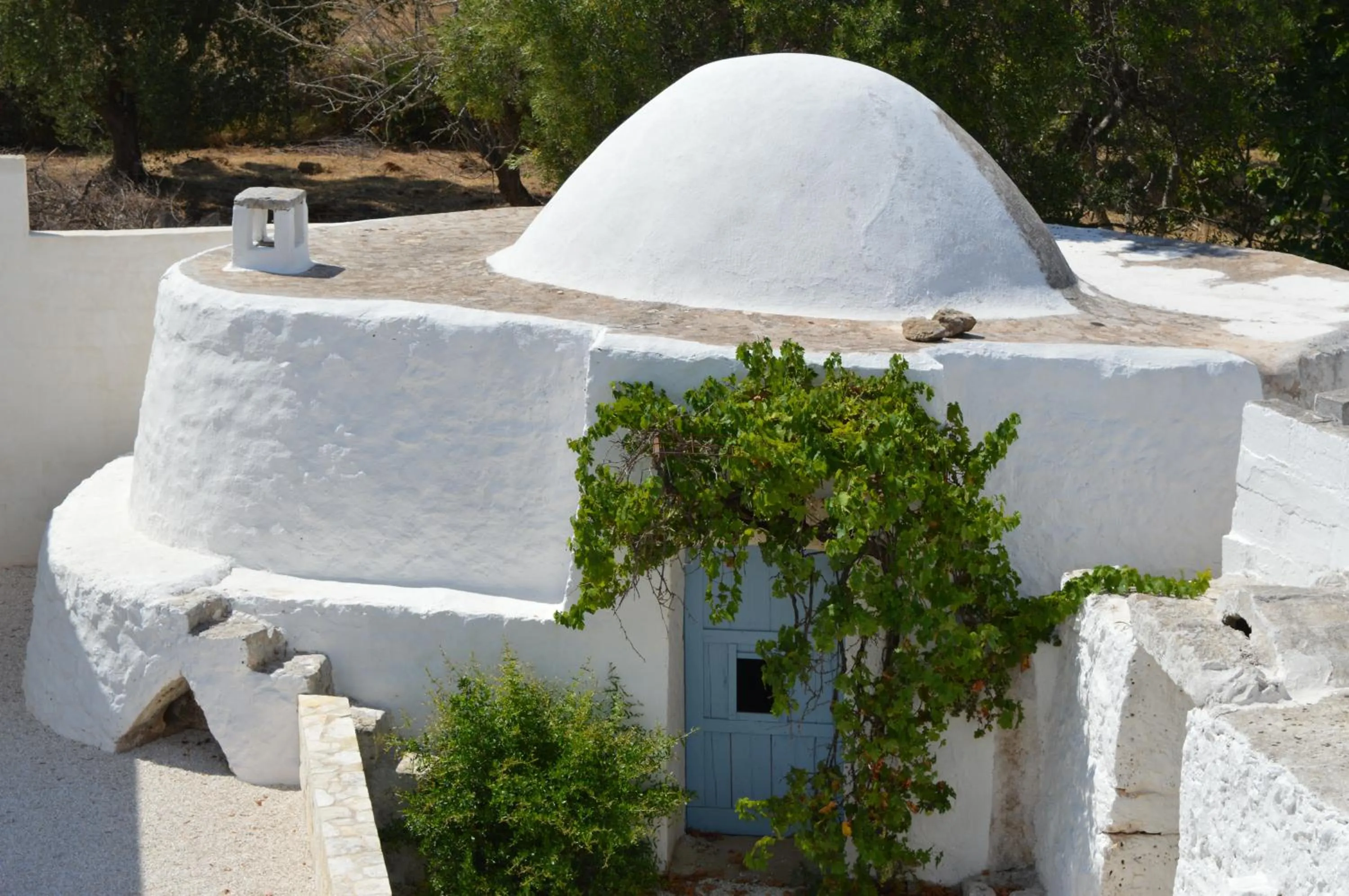 Facade/entrance in The Proud Garden